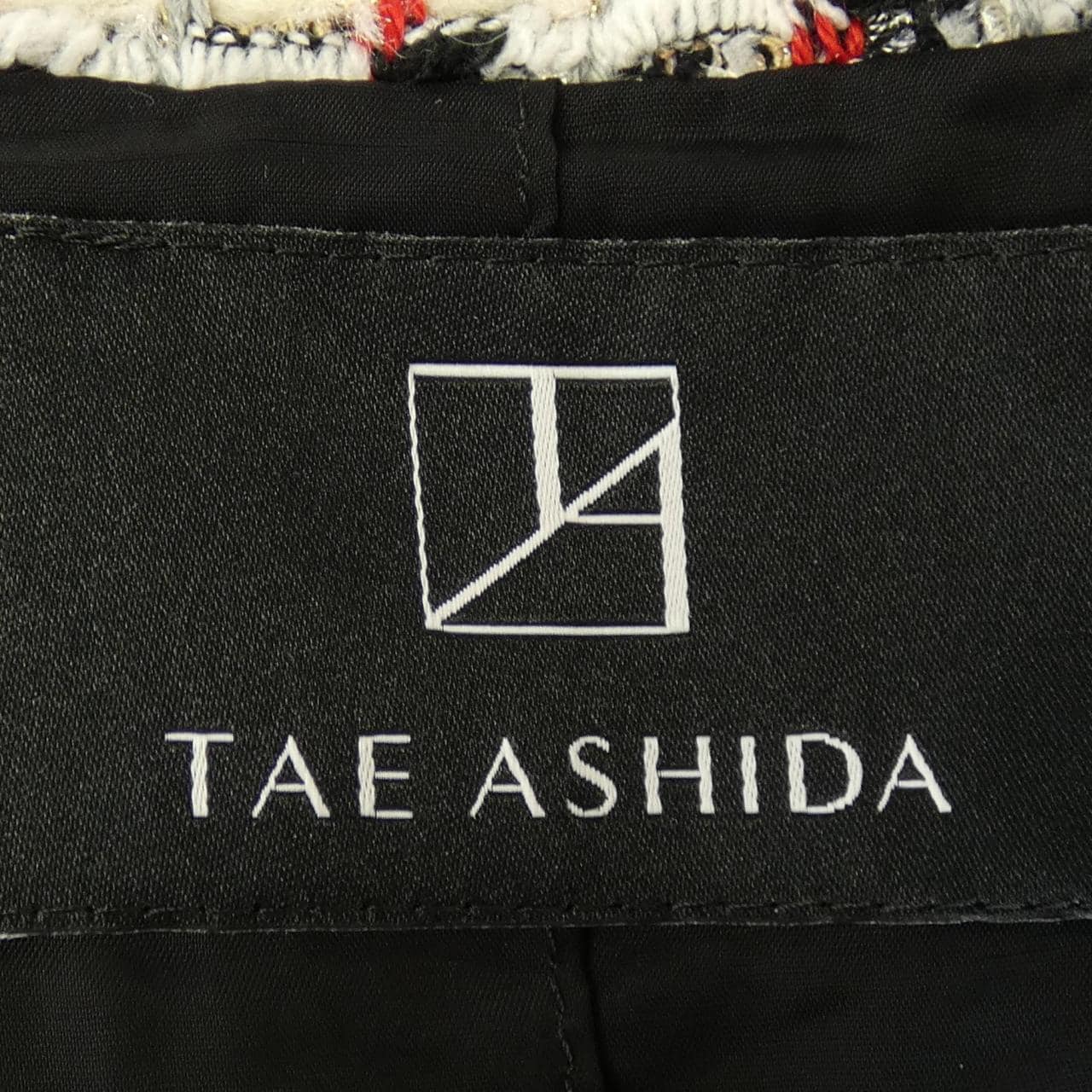 タエアシダ TAE ASHIDA ジャケット