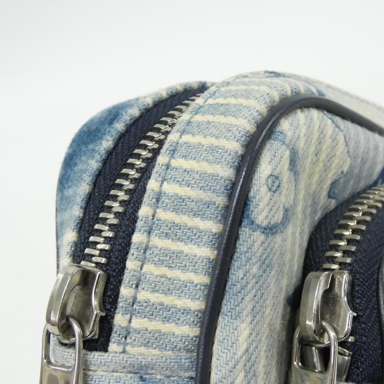 ルイヴィトン ウォーターカラー モノグラム アウトドア ポシェット M80462 ショルダーバッグ