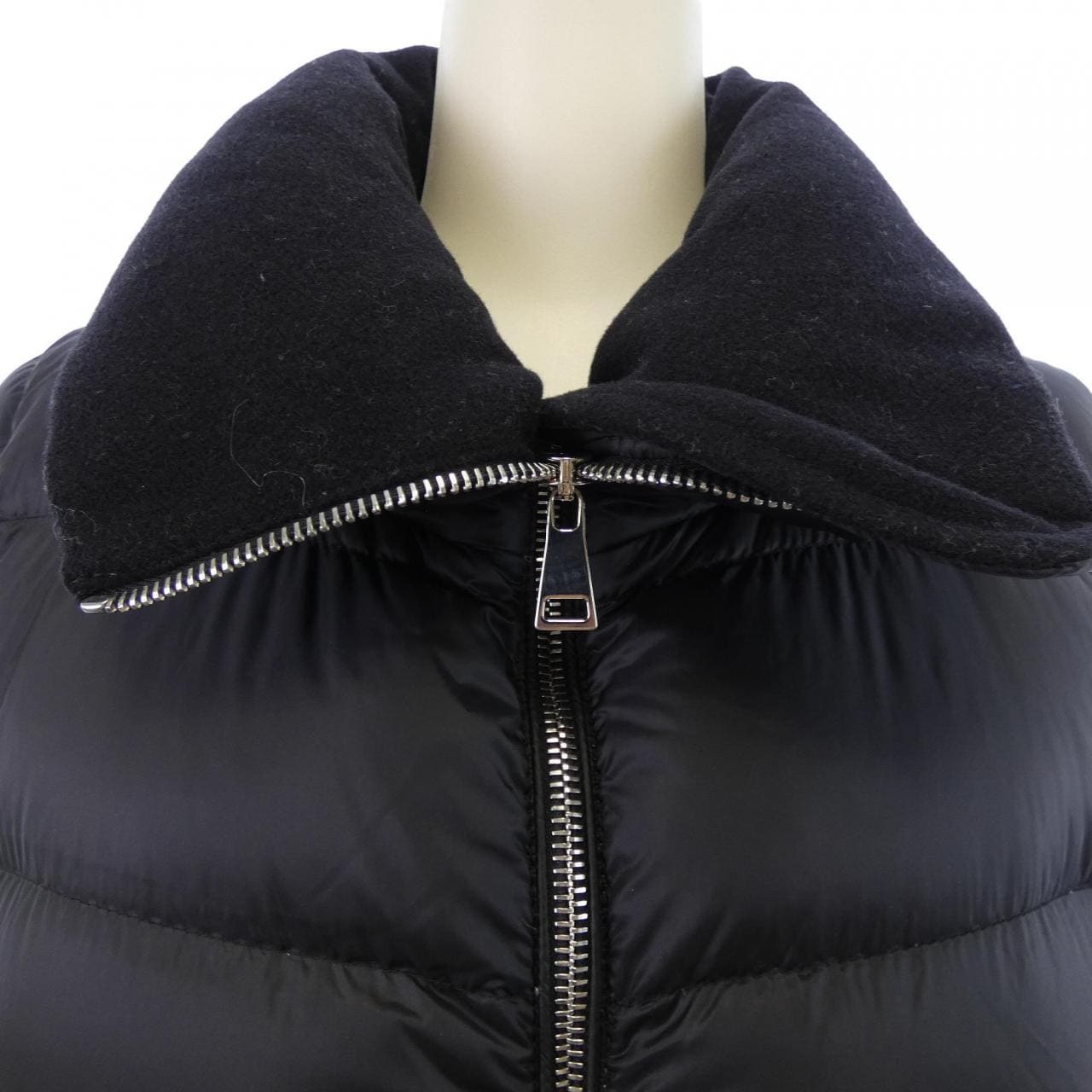 モンクレール MONCLER TORCYN ダウンジャケット