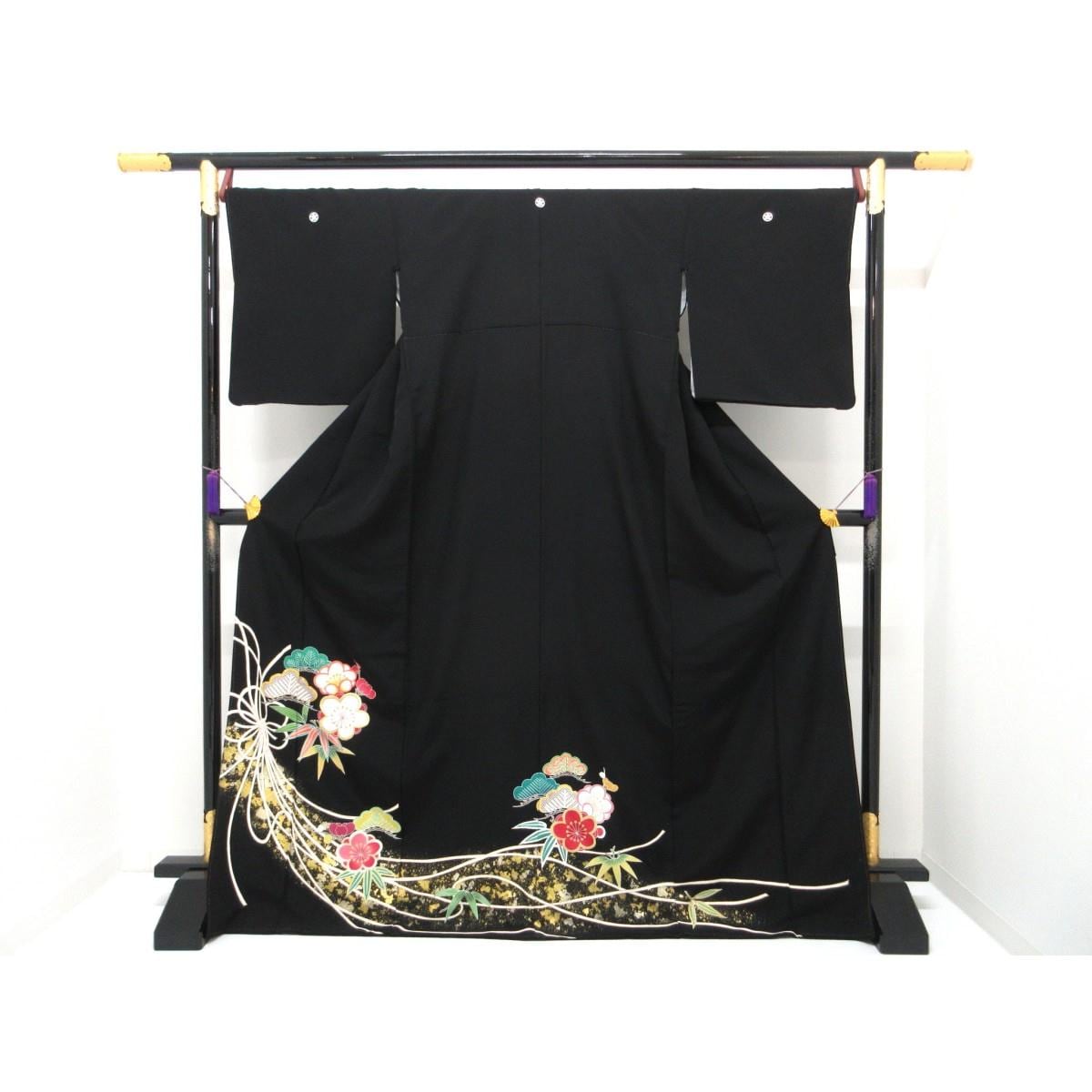 留袖　友禅金彩加工　刺繍入り　丸に橘