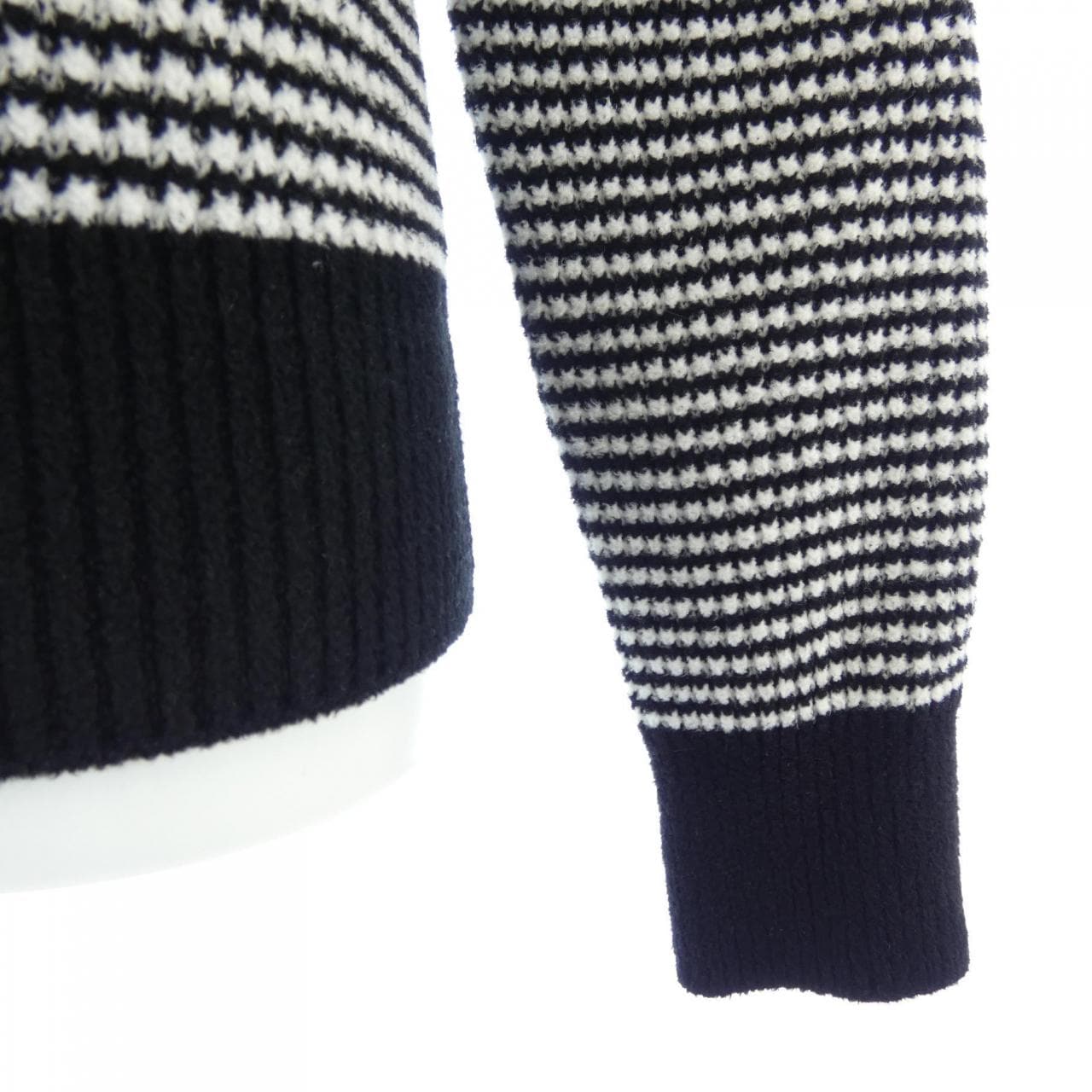 シャネル CHANEL P73495K10521 22B ニット