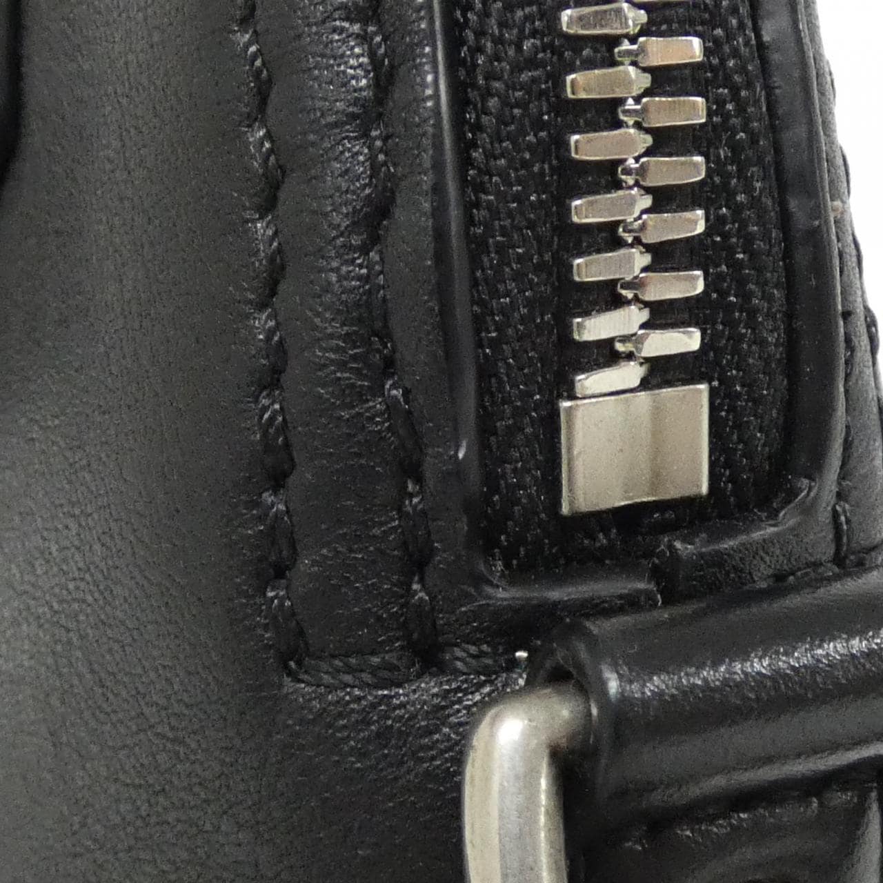 ルイヴィトン LVブラゾン ナノ アルマ M83184 バッグ