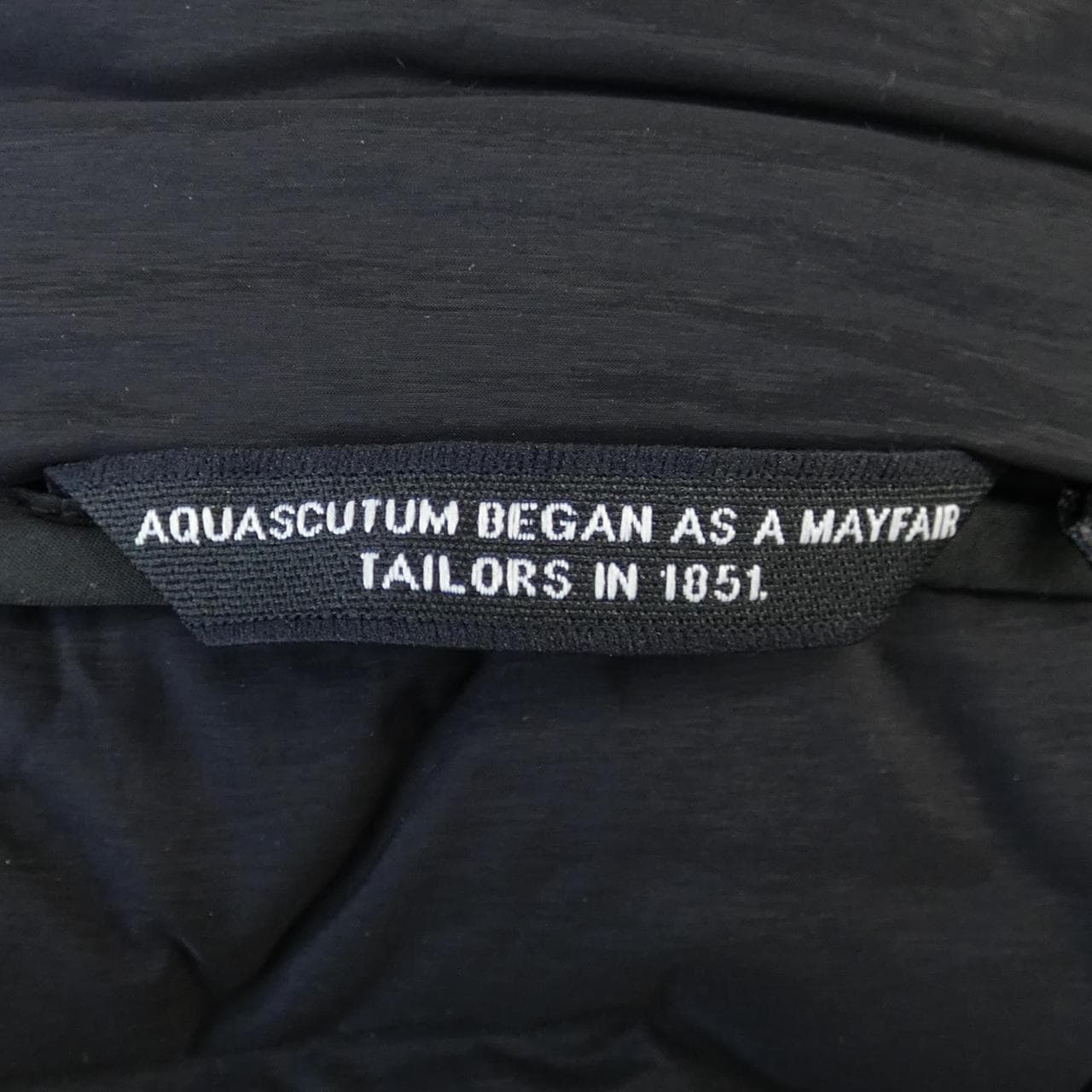 アクアスキュータム Aquascutum ダウンベスト
