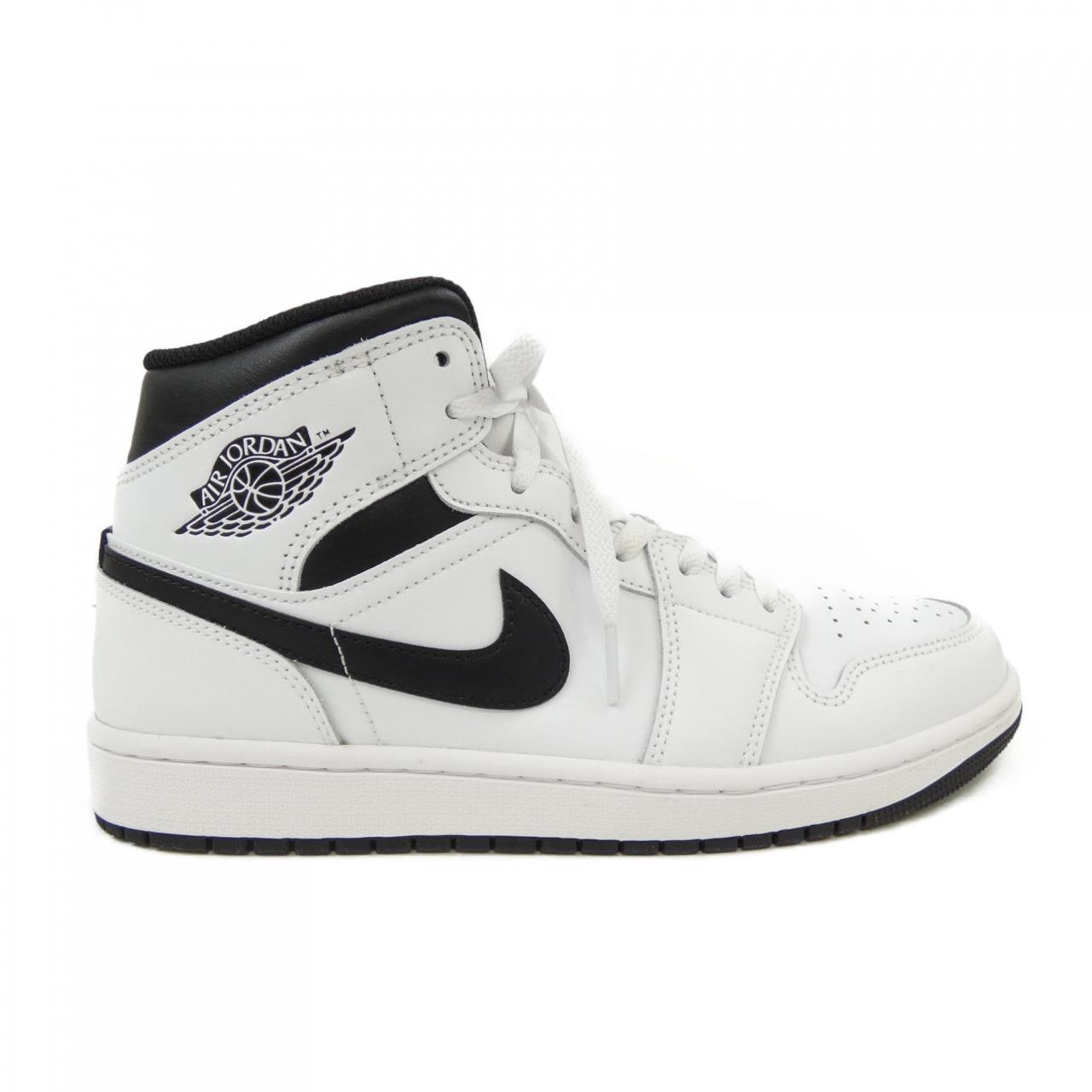 エアジョーダン AIR JORDAN DQ8426-132 スニーカー