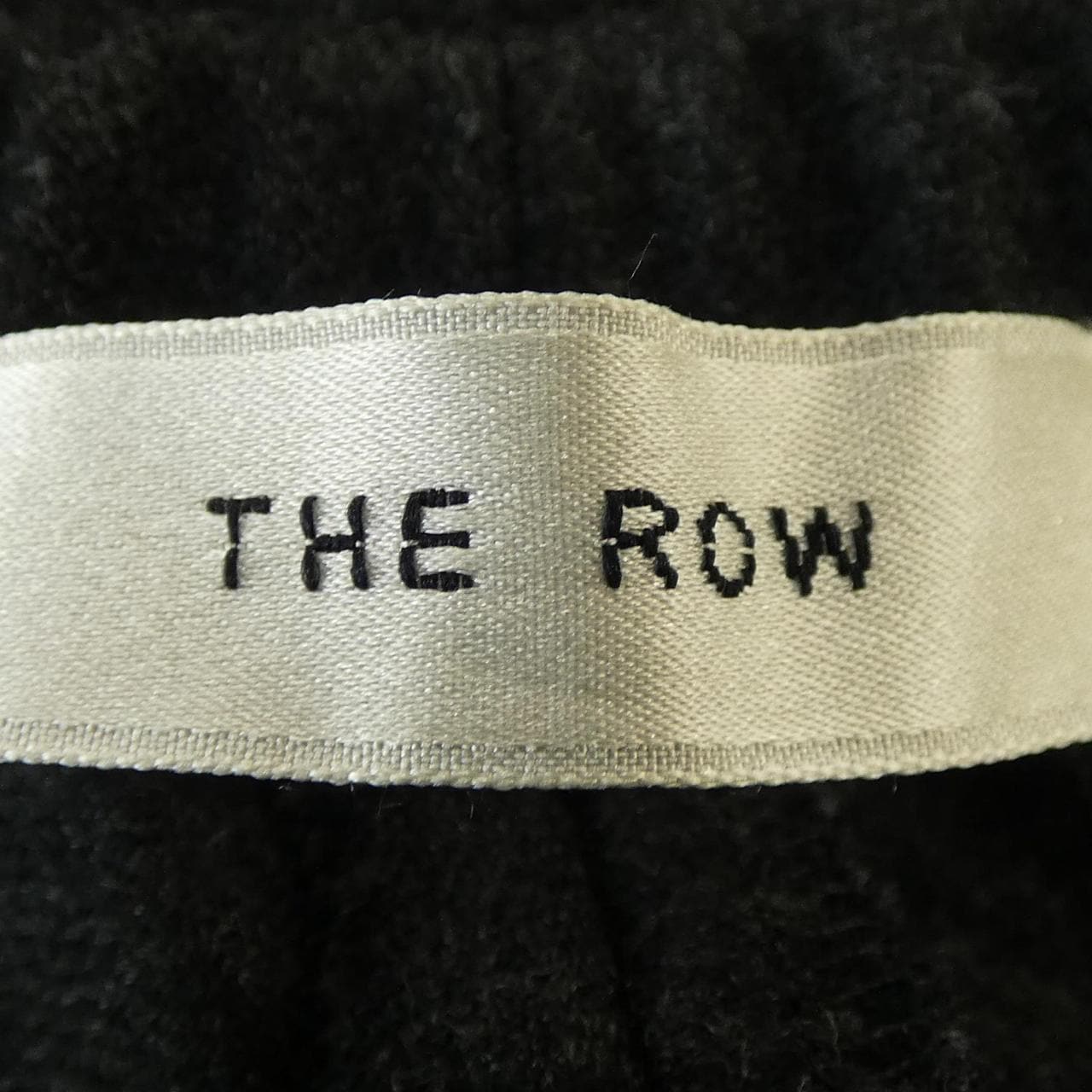 ザロウ THE ROW AP107 パンツ