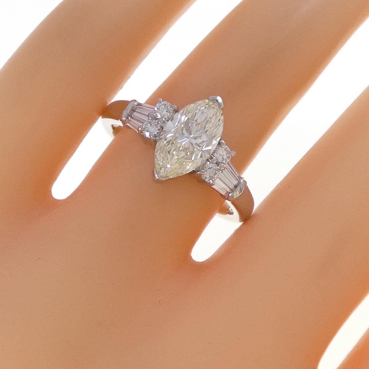 PT900 ダイヤモンド リング 1.442CT M VS1 マーキスカット