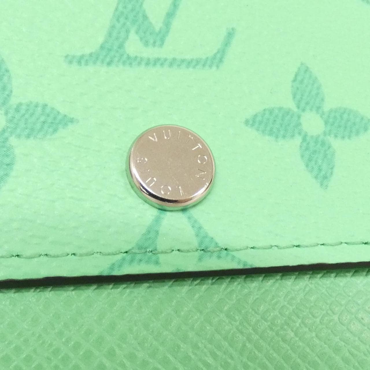 ルイヴィトン タイガラマ ヴィクター ウォレット M28070 財布