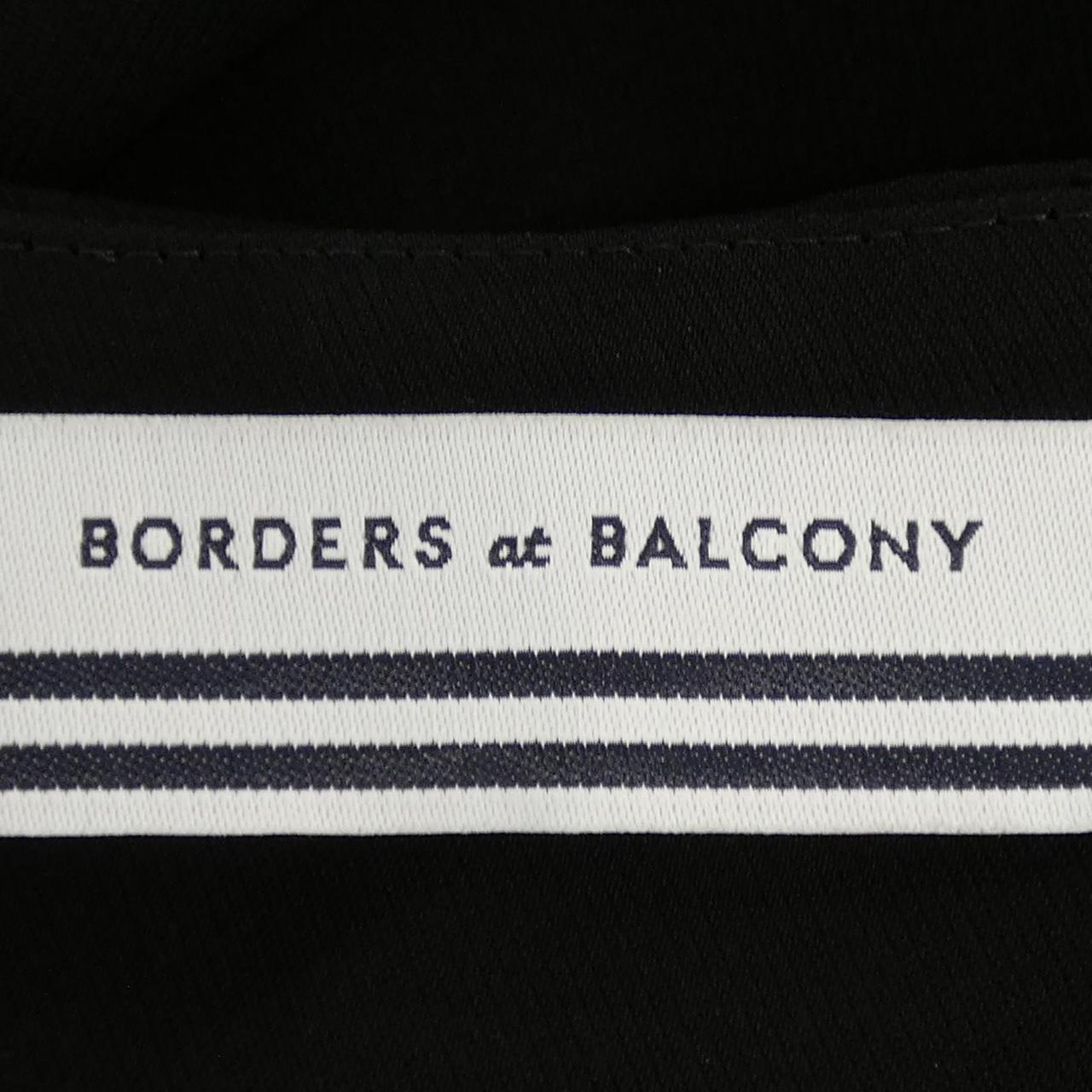 BORDERS at BALCONY pants