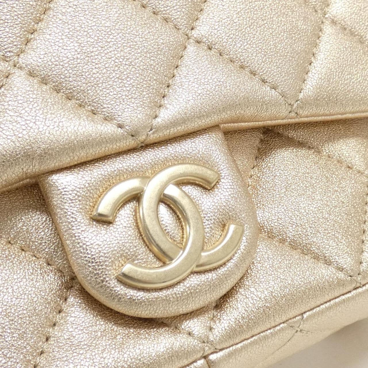 CHANEL AS4621双肩包