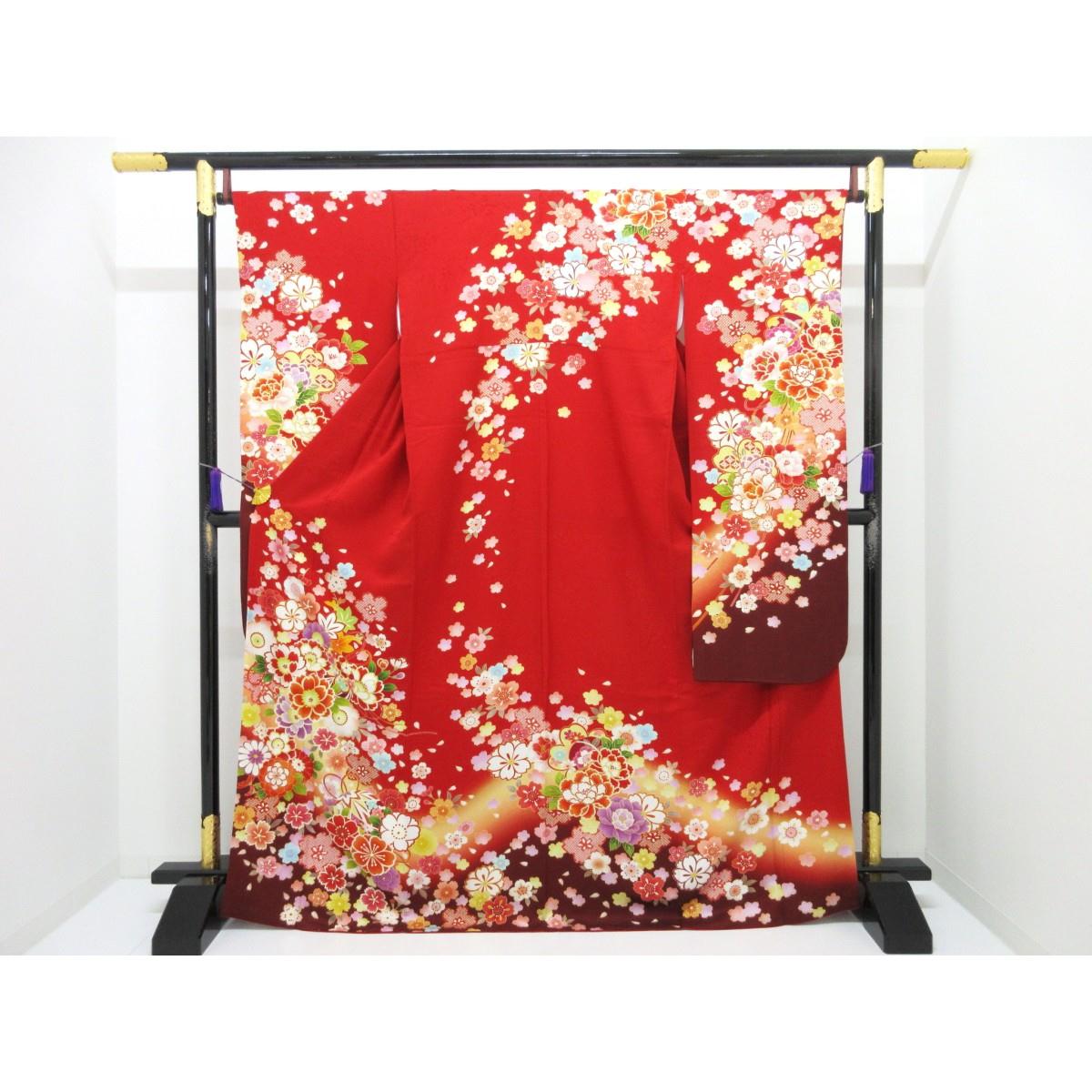 振袖　友禅加工刺繍入り　ボカシ染