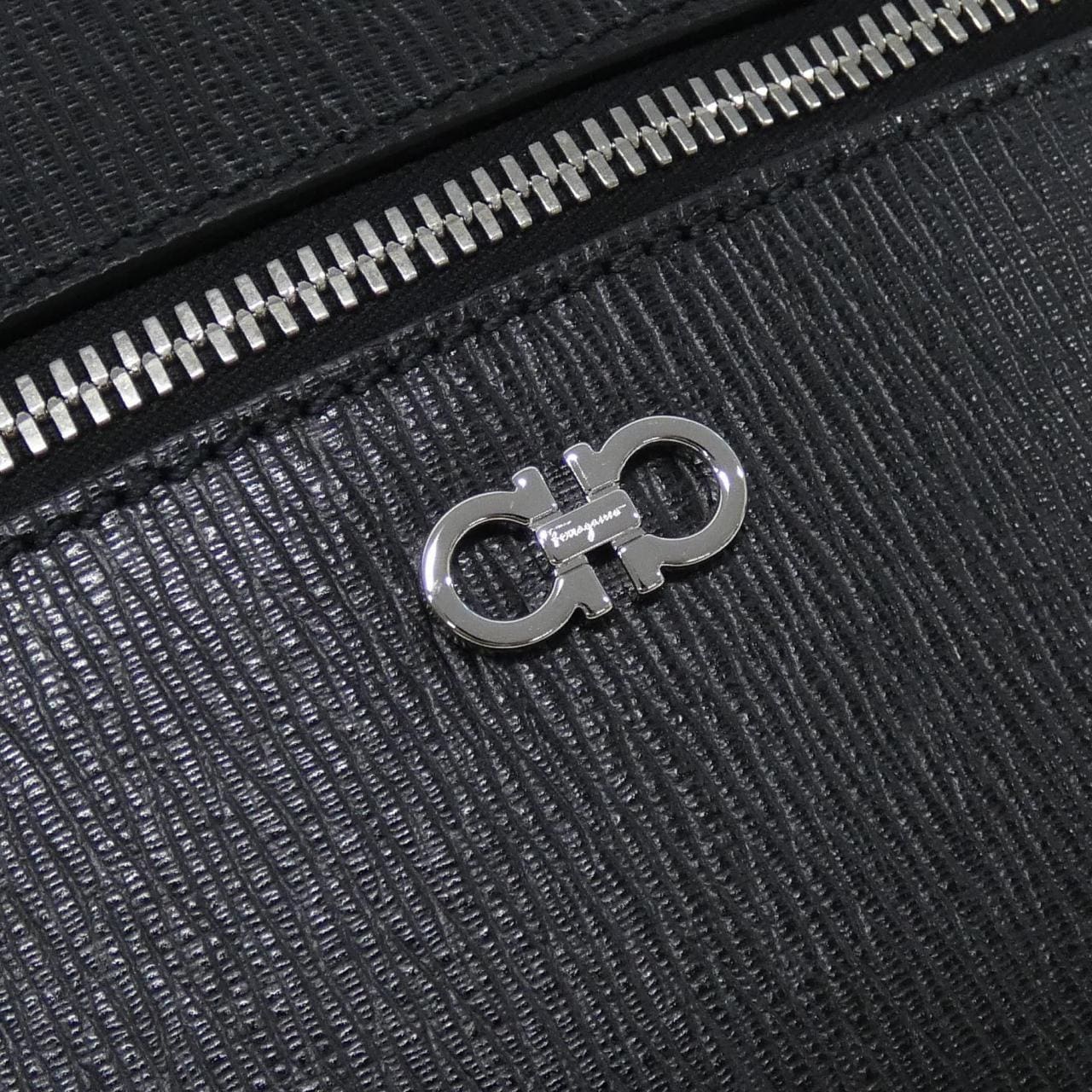 SALVATORE FERRAGAMO 24 0974 单肩包