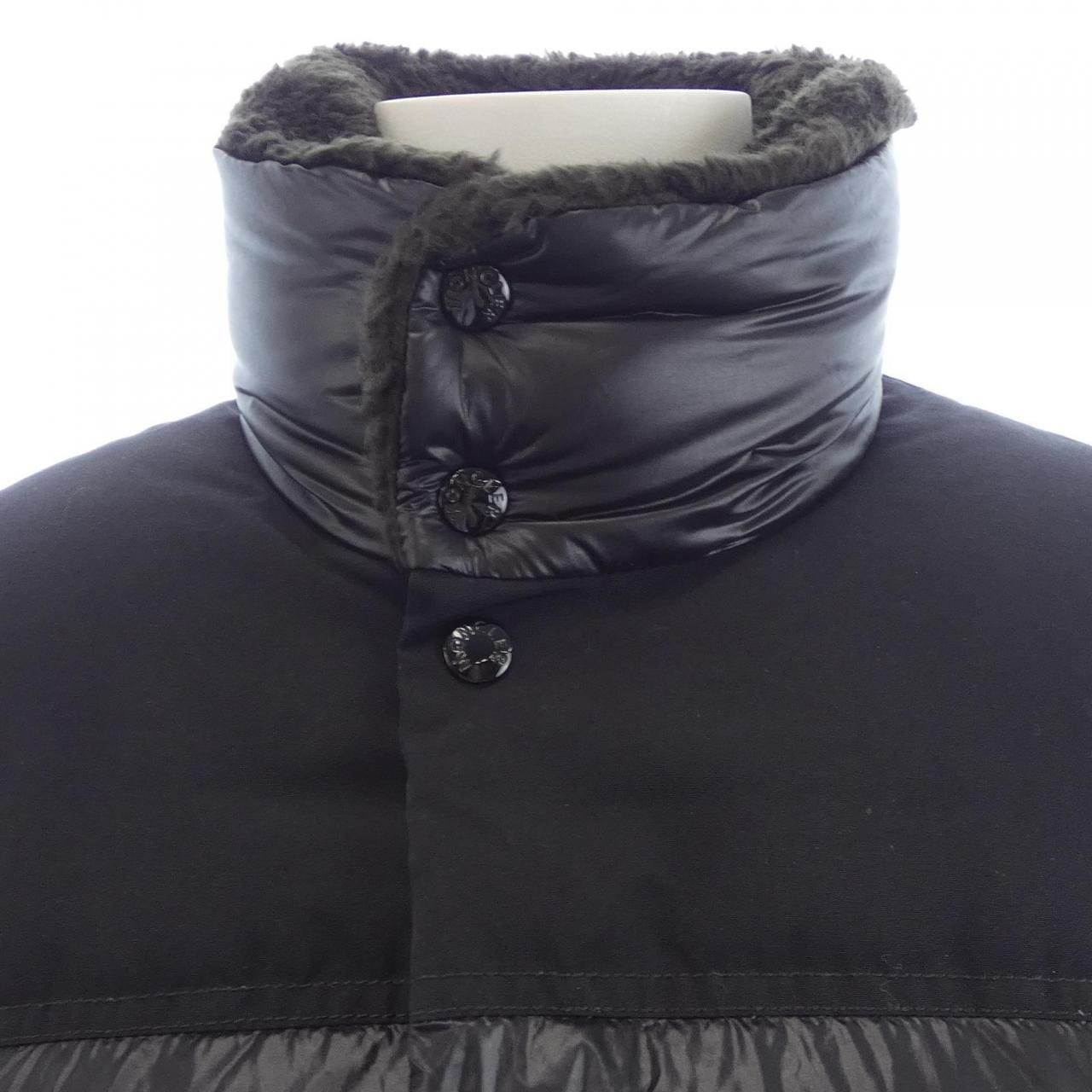 モンクレール MONCLER VAJOLET ダウンジャケット
