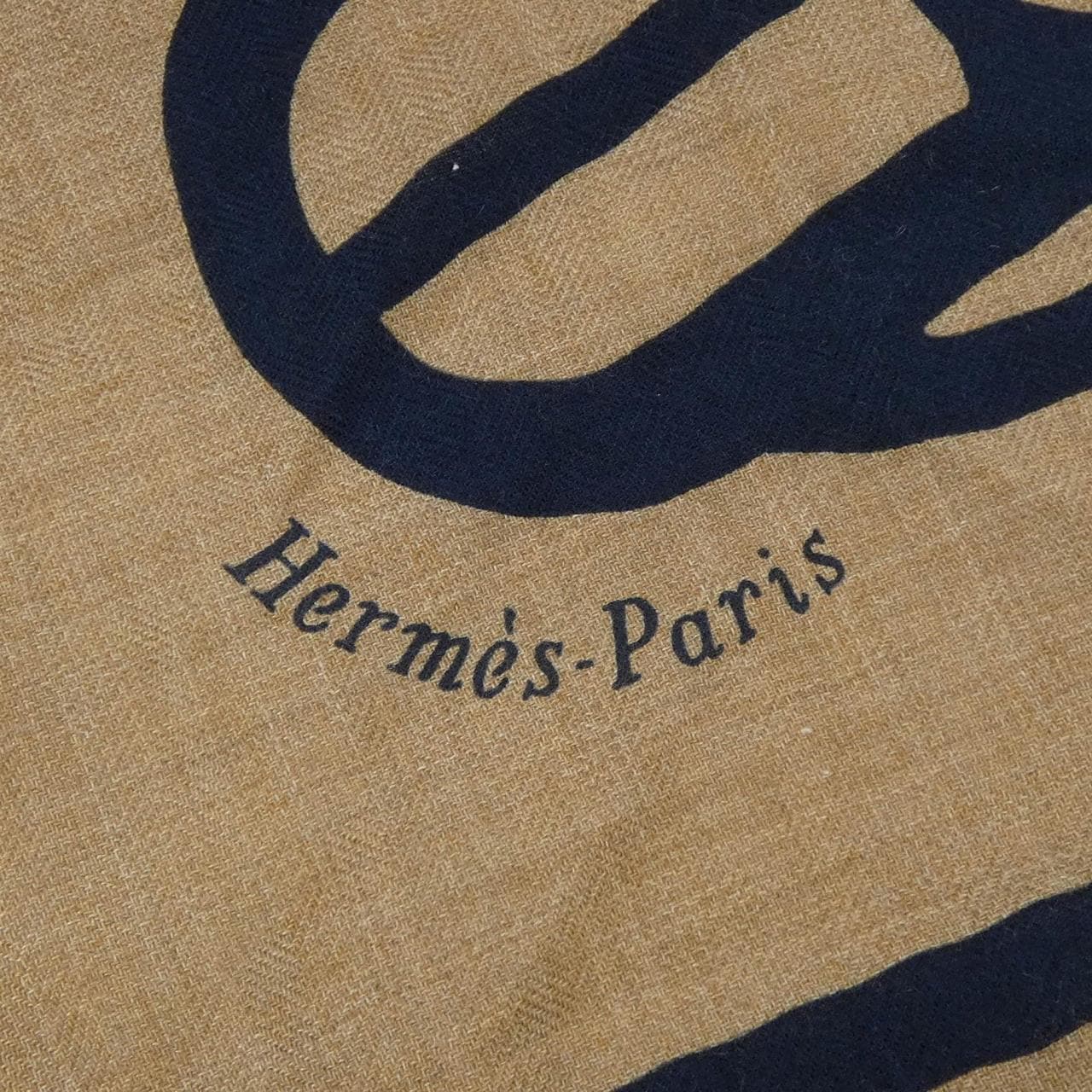 エルメス HERMES BOUCLERIE MODERNE EN CASAQUES H364113S トライアングルジェアン ショール