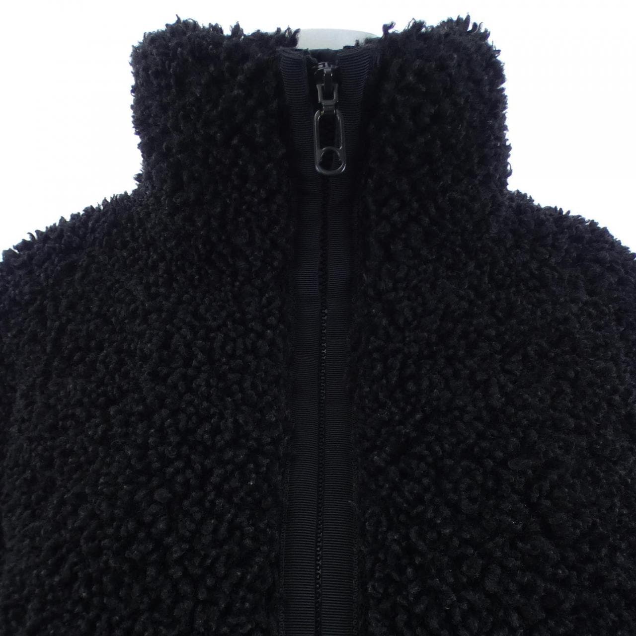 モンクレール MONCLER BRIDOIRE ダウンジャケット