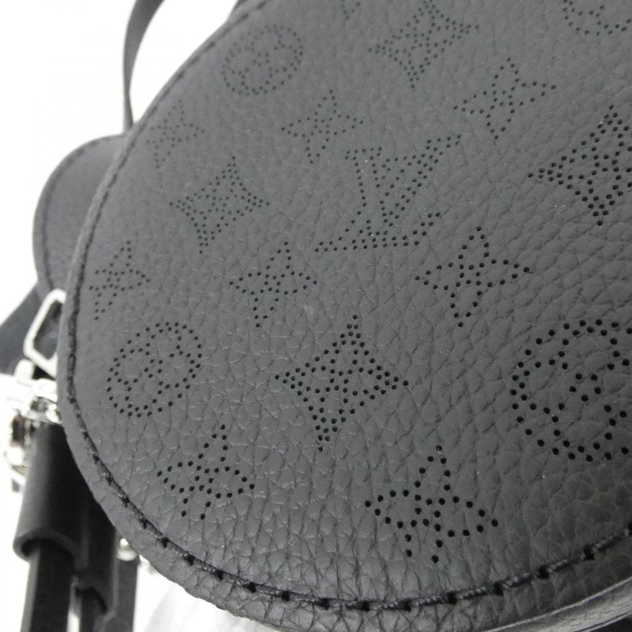 ルイヴィトン マヒナ ベラ M57070 ショルダーバッグ