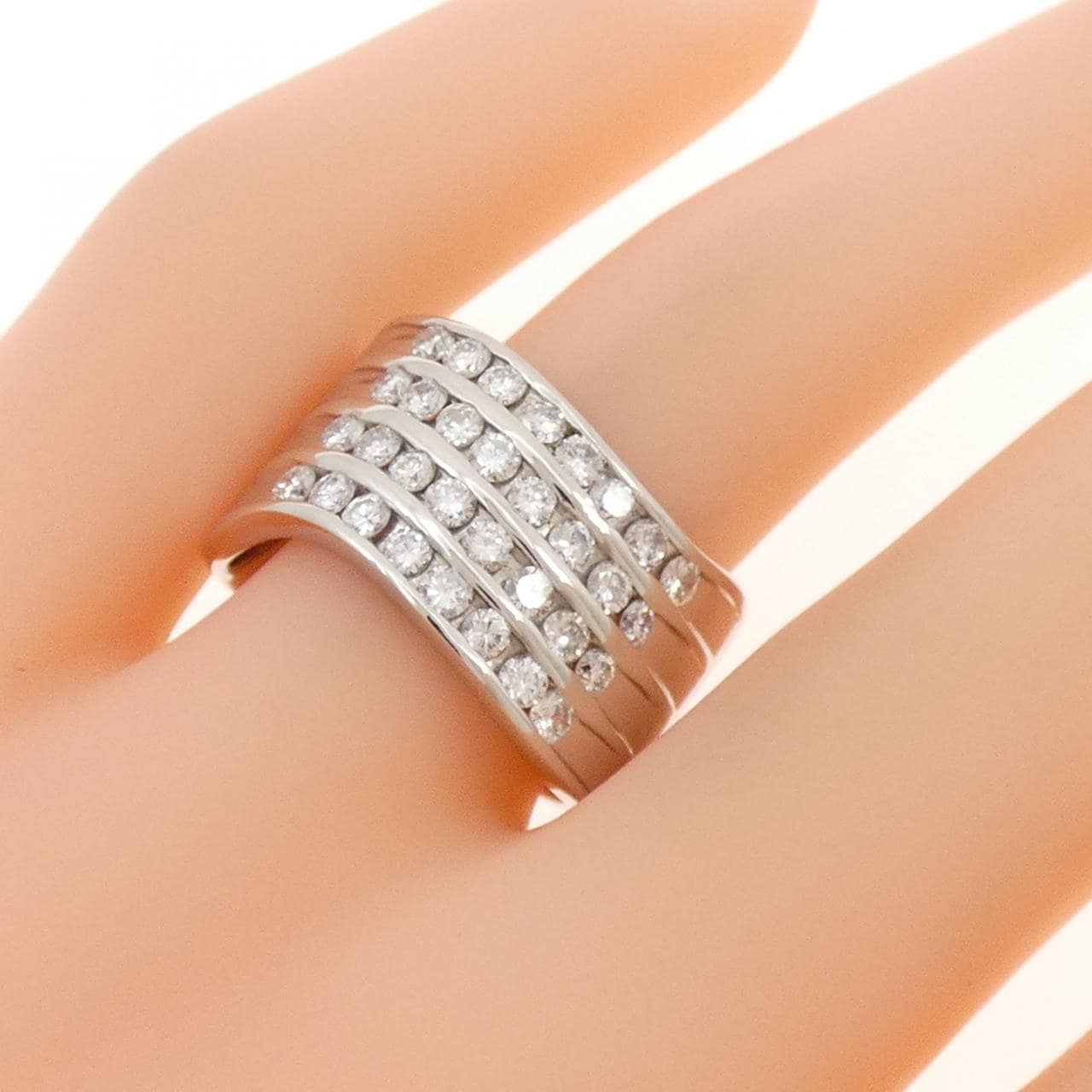 PT900 ダイヤモンド リング 1.07CT