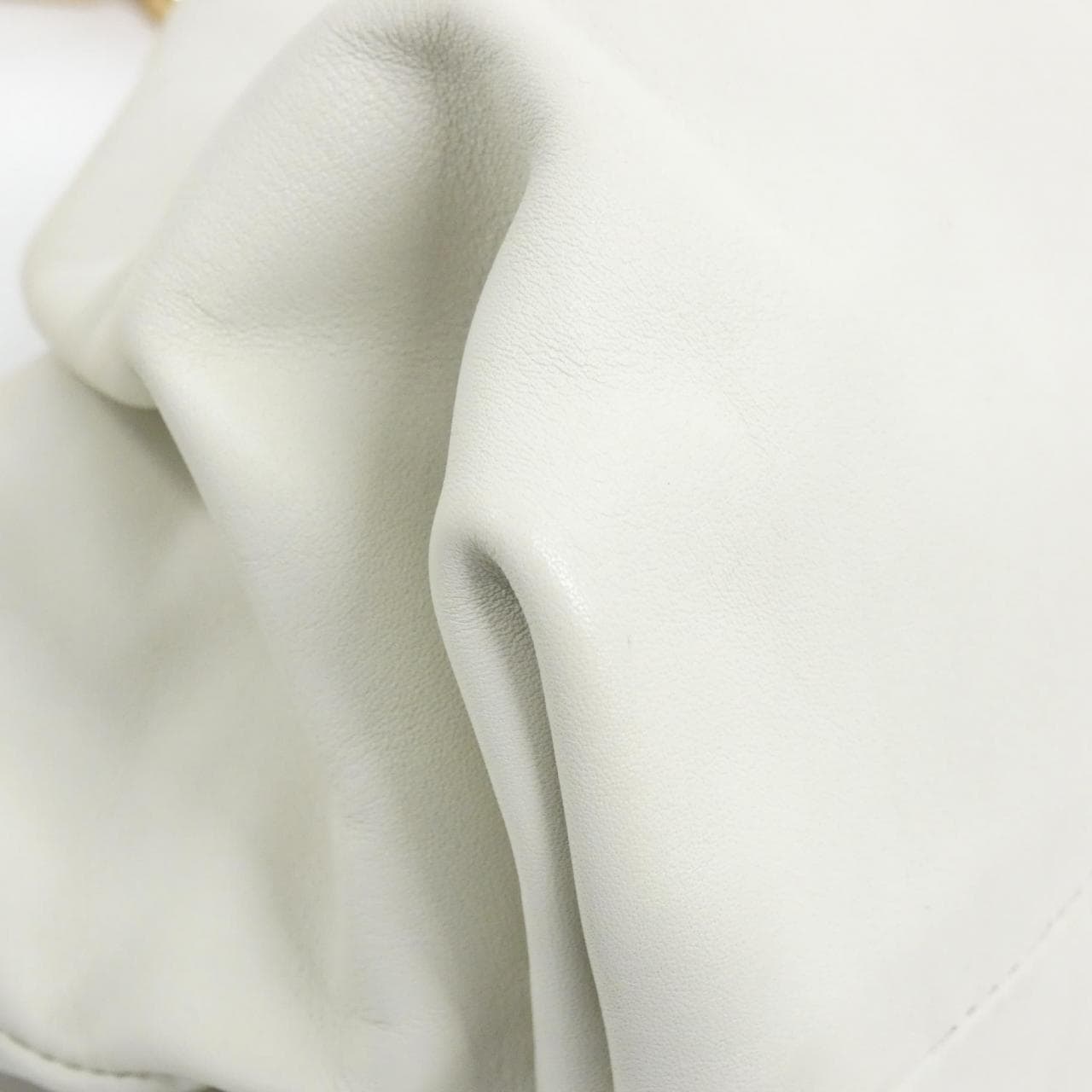 ボッテガヴェネタ 620230 VCP40 ショルダーバッグ