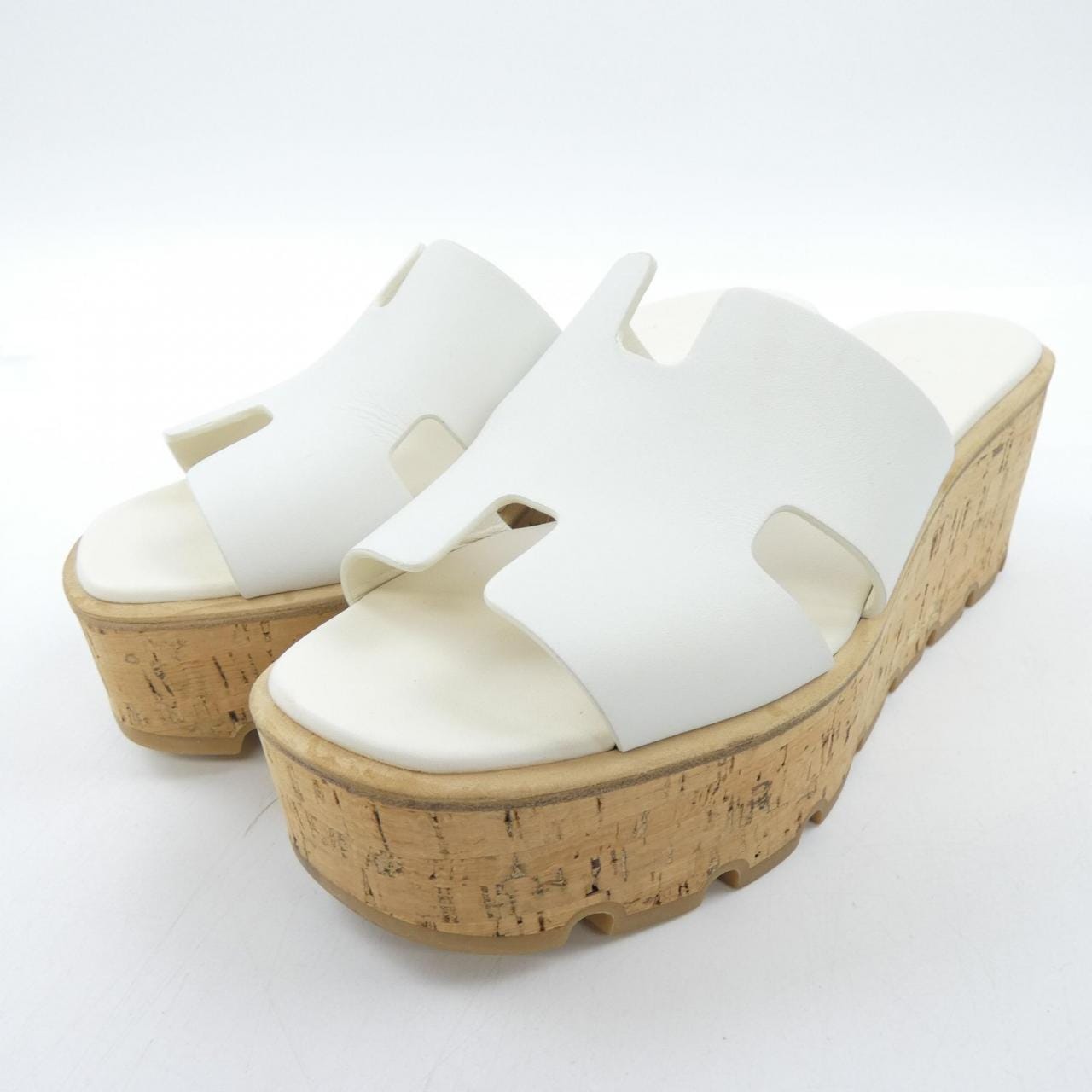 HERMES Eze sandals with H-cut details (221026Z)