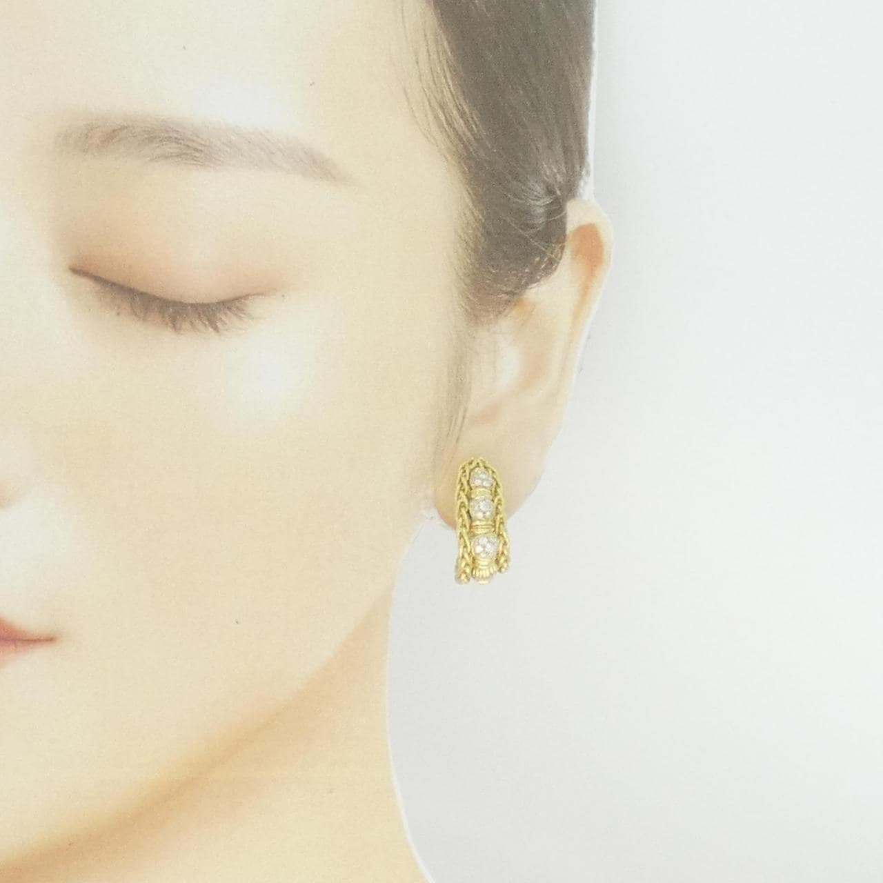 Boucheron Diamond earrings