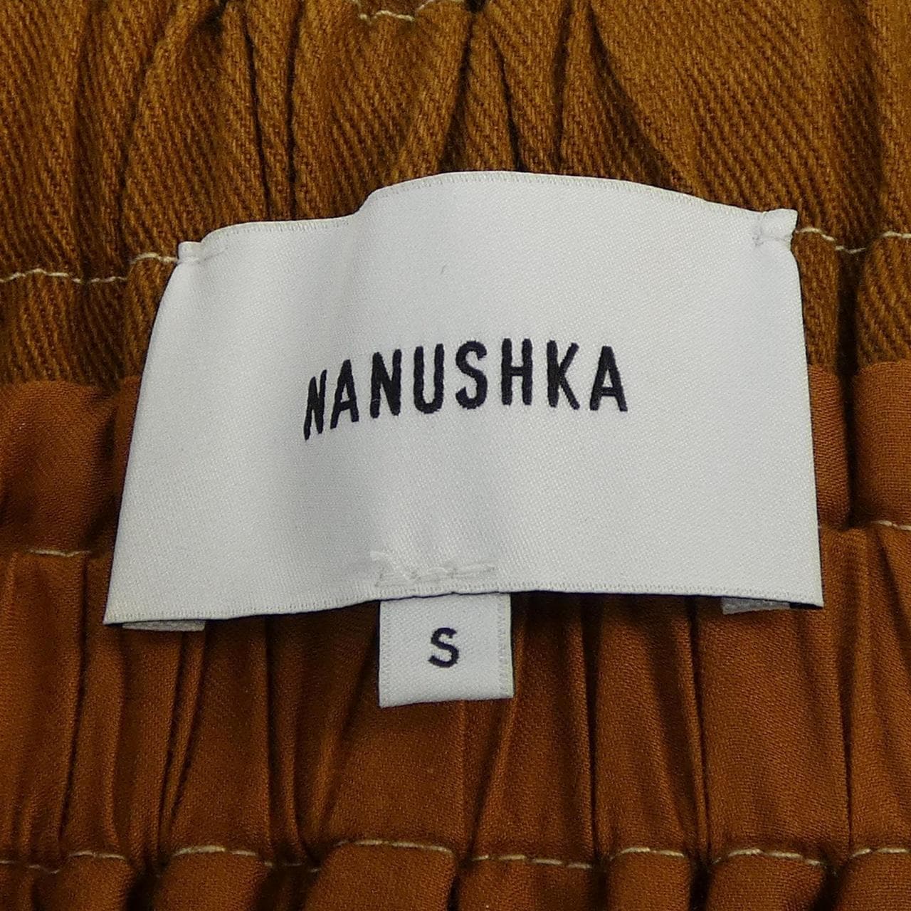 NANUSHKA トップス
