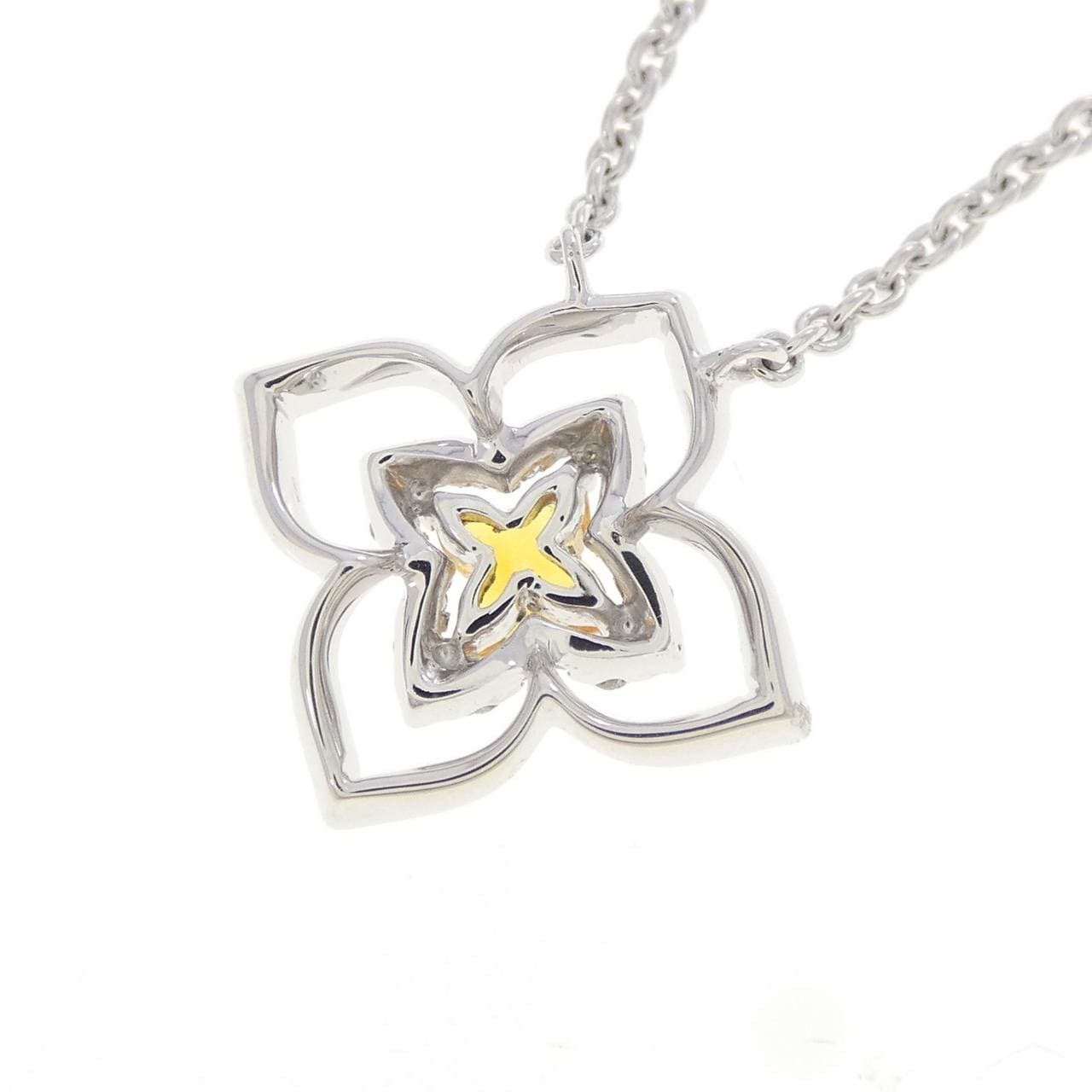 750WG フラワー サファイヤ ネックレス