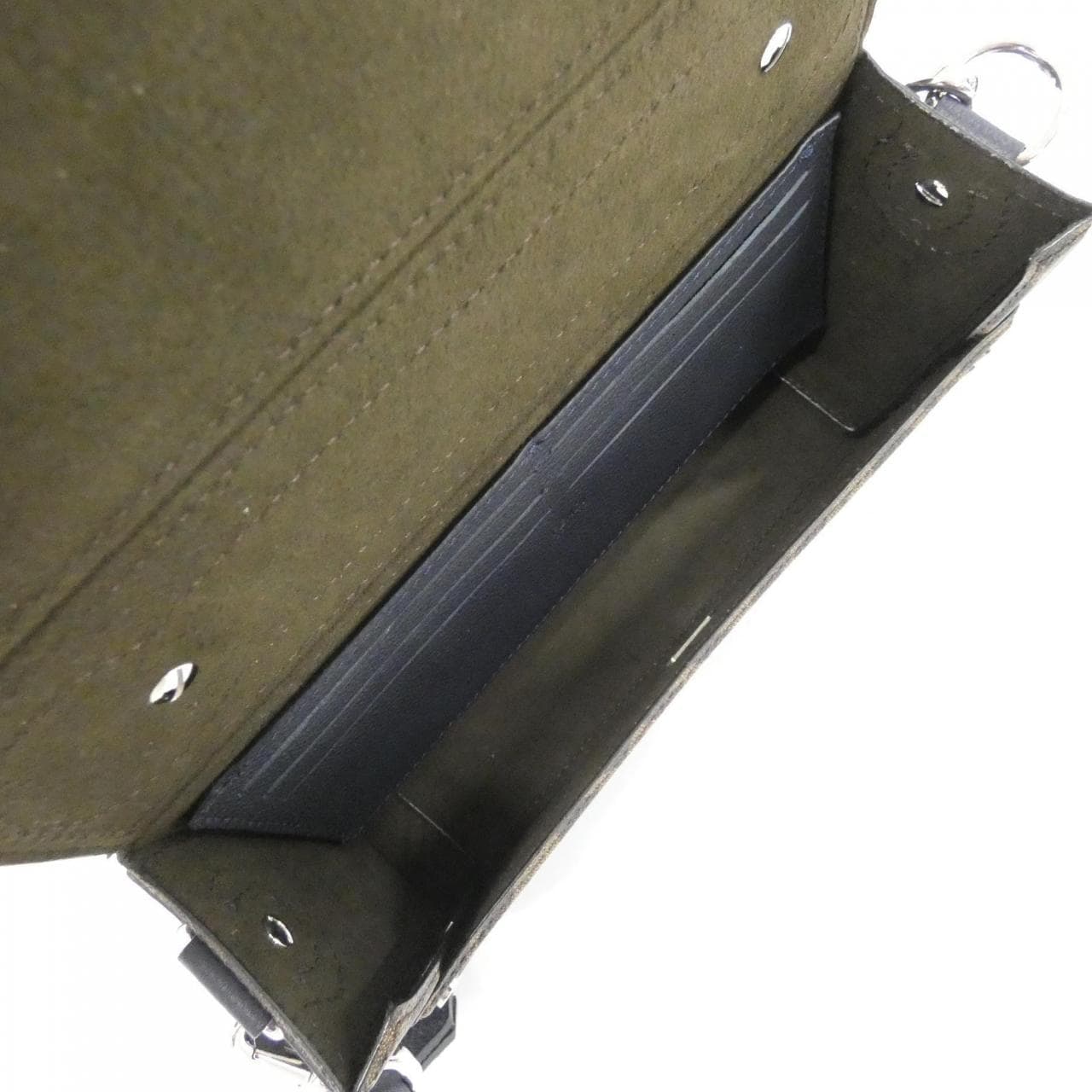 フェンディ バゲット ソフト トランク 7VA565 AQWH バッグ