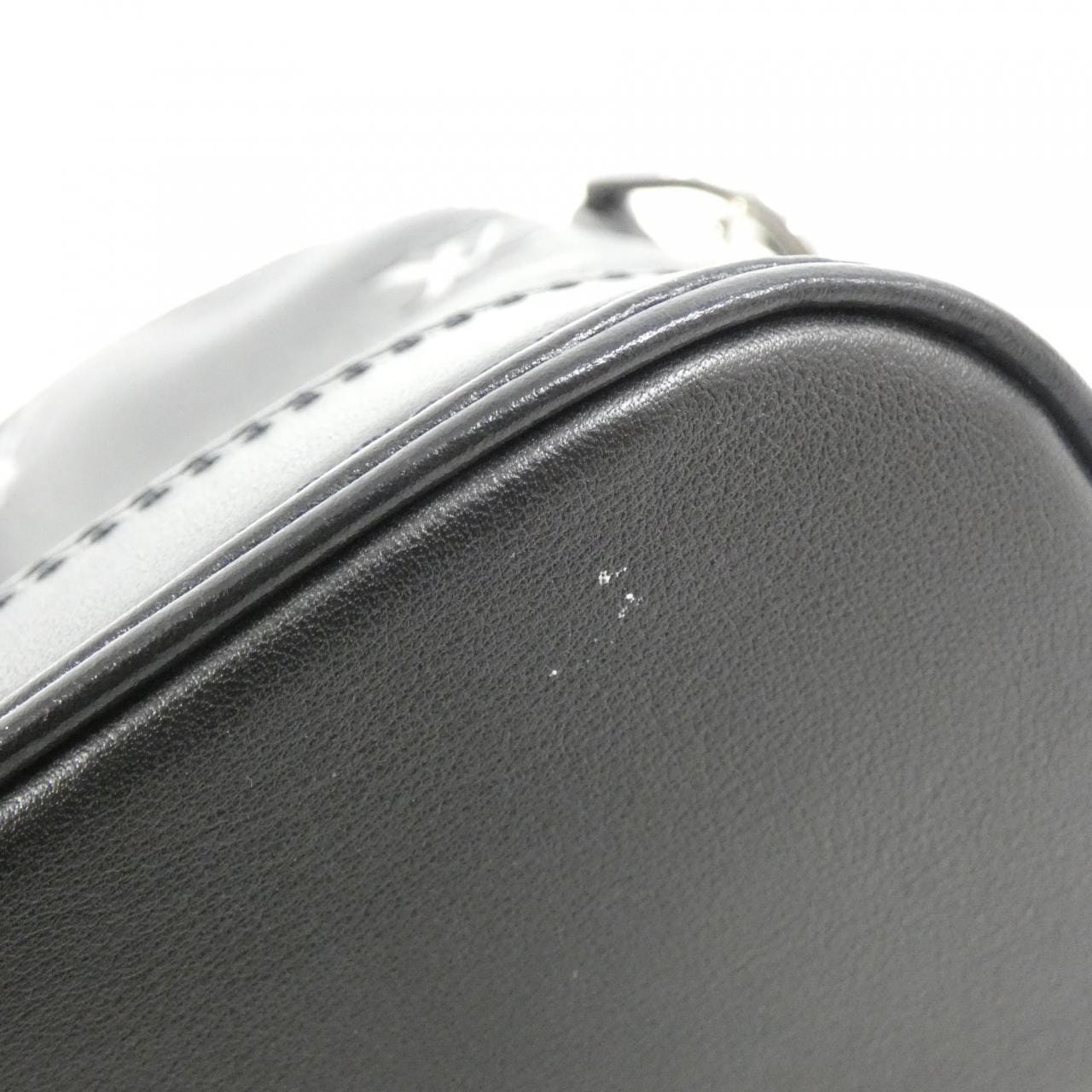 ルイヴィトン アルマEW M24529 バッグ