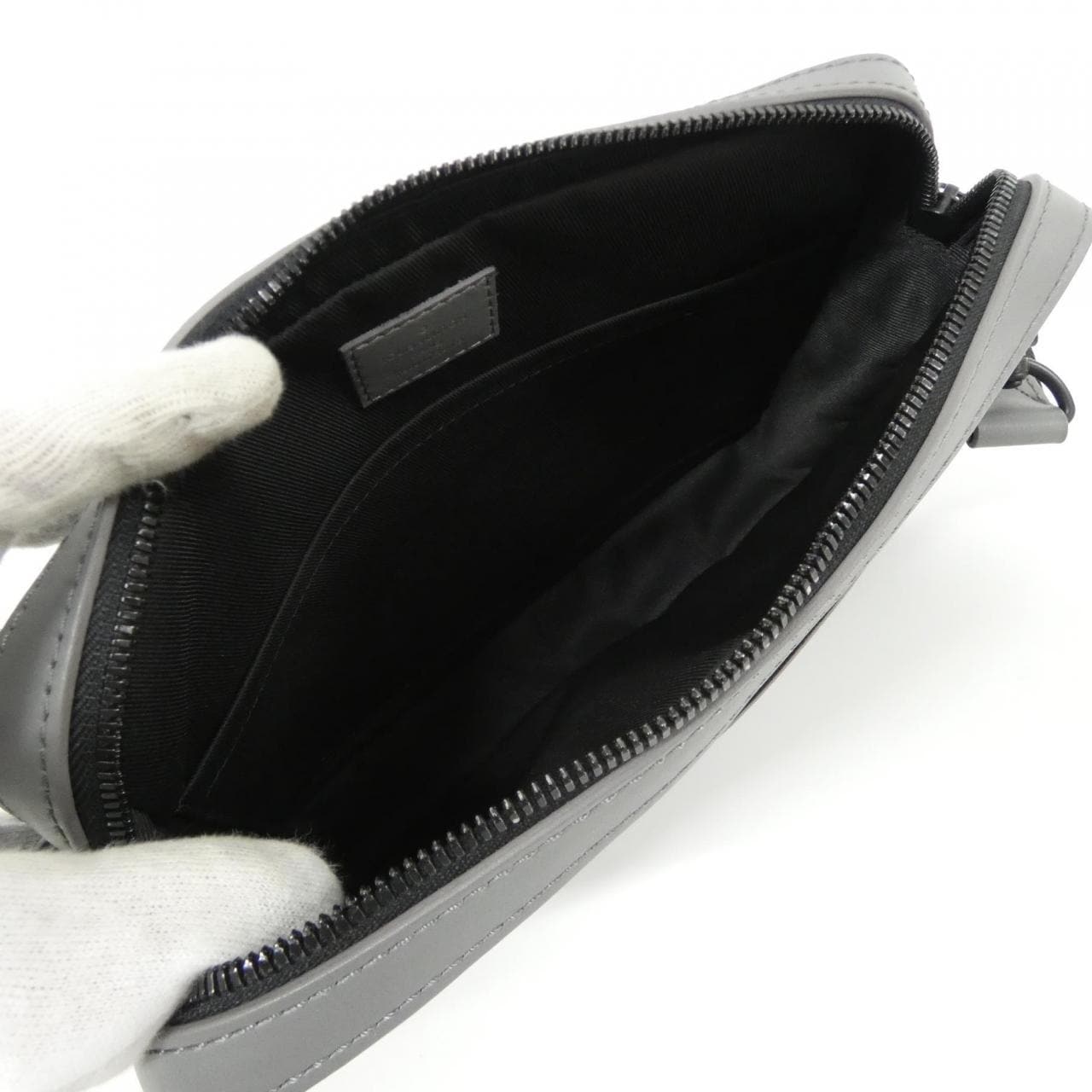 ルイヴィトン モノグラム シャドウ デュオ メッセンジャー M46104 ショルダーバッグ