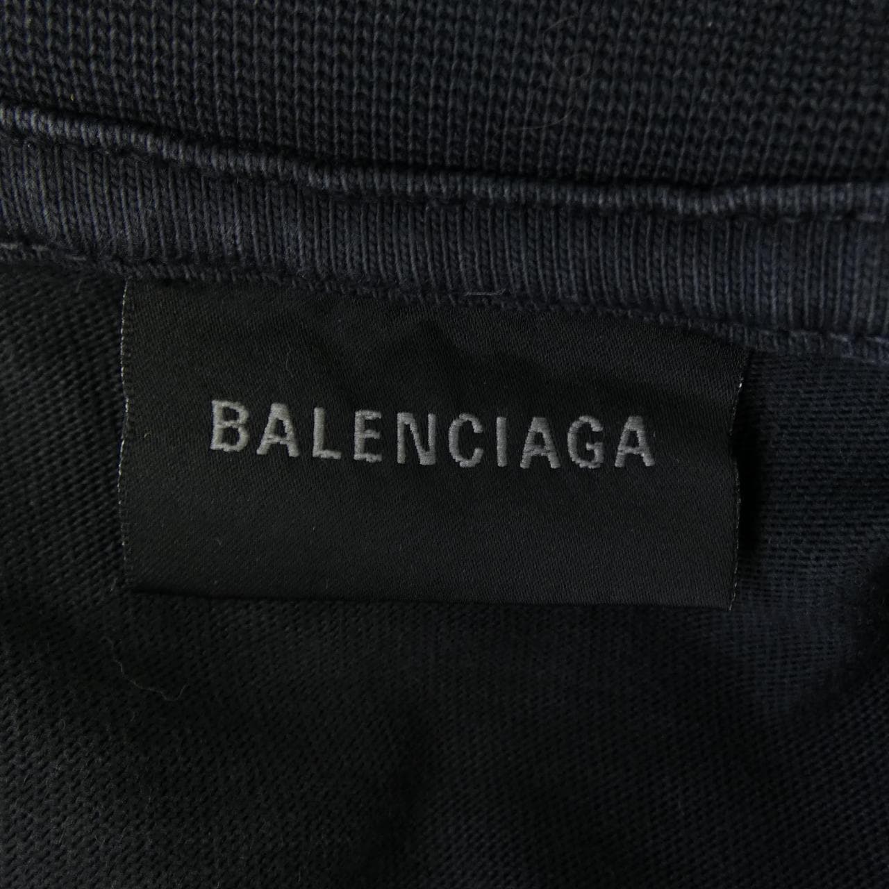 バレンシアガ BALENCIAGA 739037 TQVR9 Tシャツ