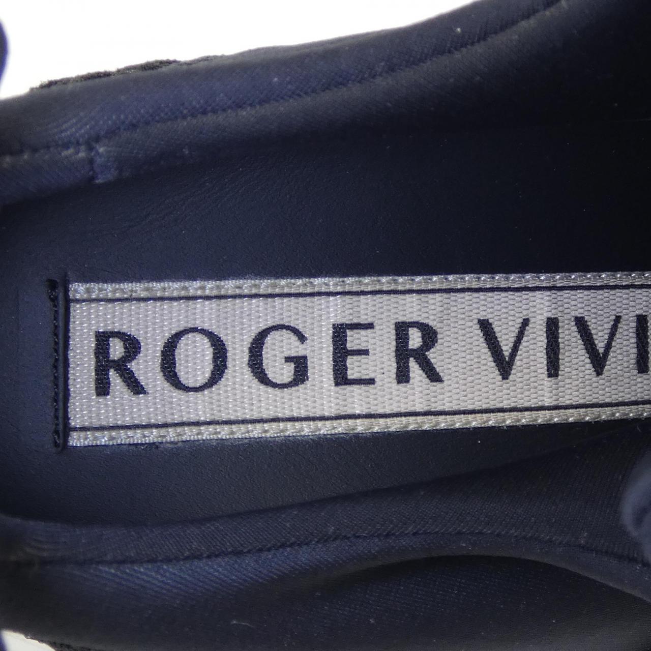 ロジェヴィヴィエ ROGER VIVIER スニーカー
