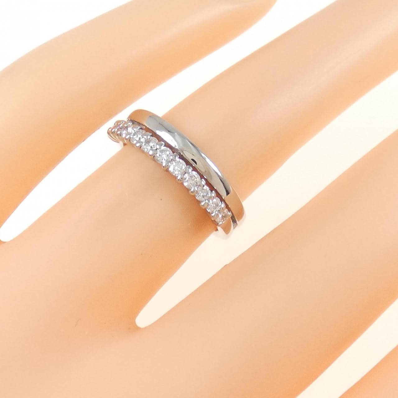 4゜C Diamond ring