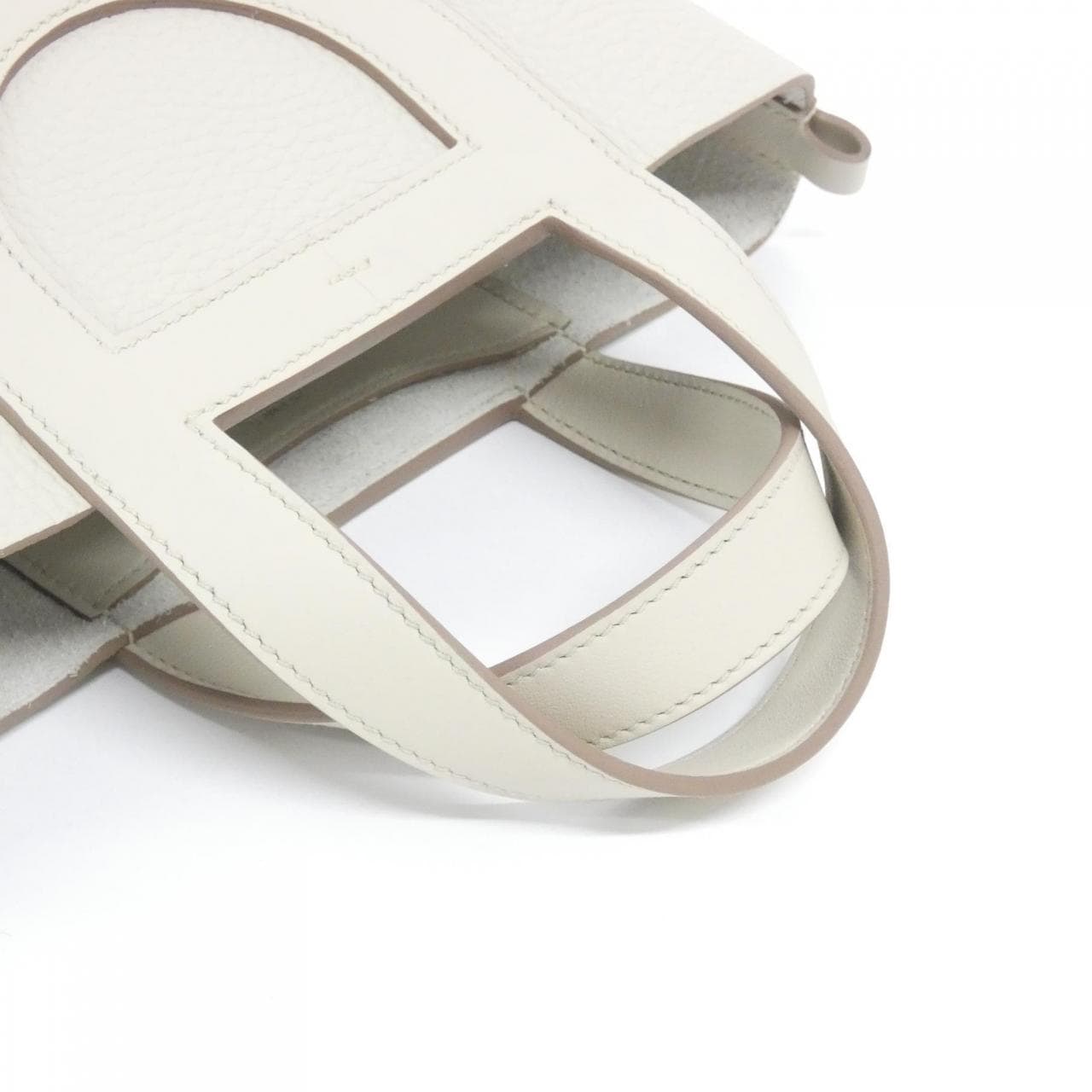 エルメス イン ザ ループ 18cm 084274CK バッグ