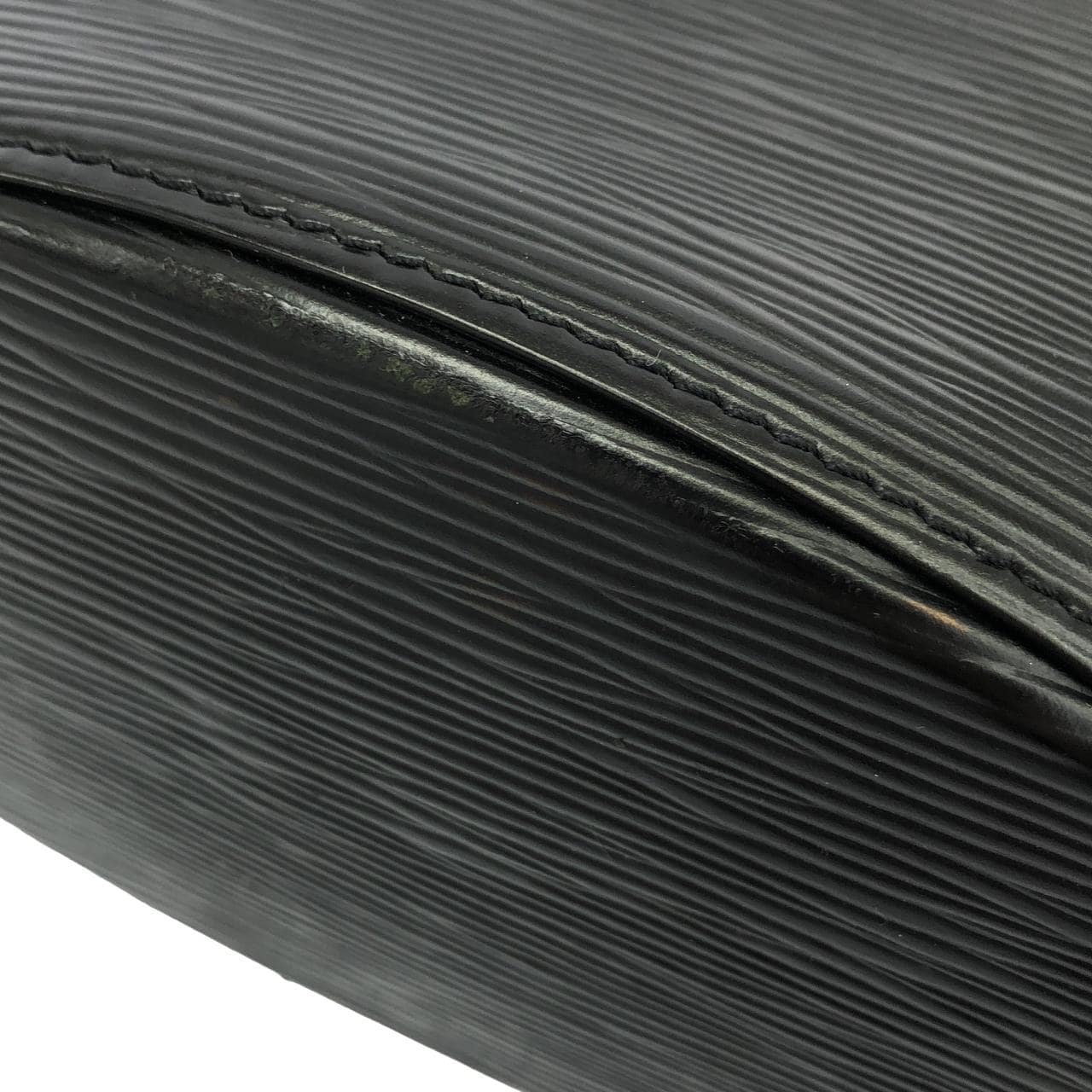 ルイヴィトン エピ ノクタンブル M54522 バッグ