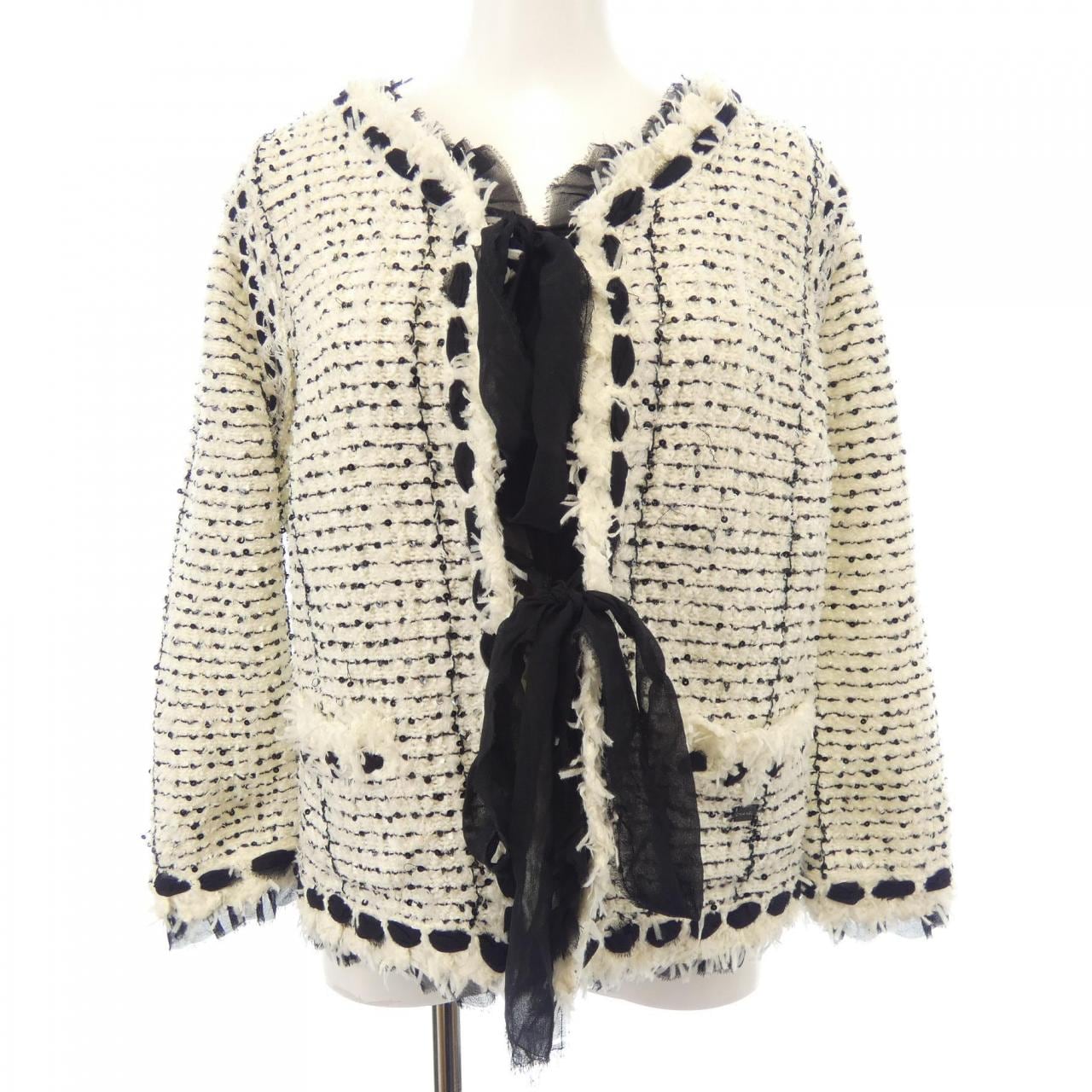 【ヴィンテージ】シャネル CHANEL P25414W03520 05P ノーカラージャケット