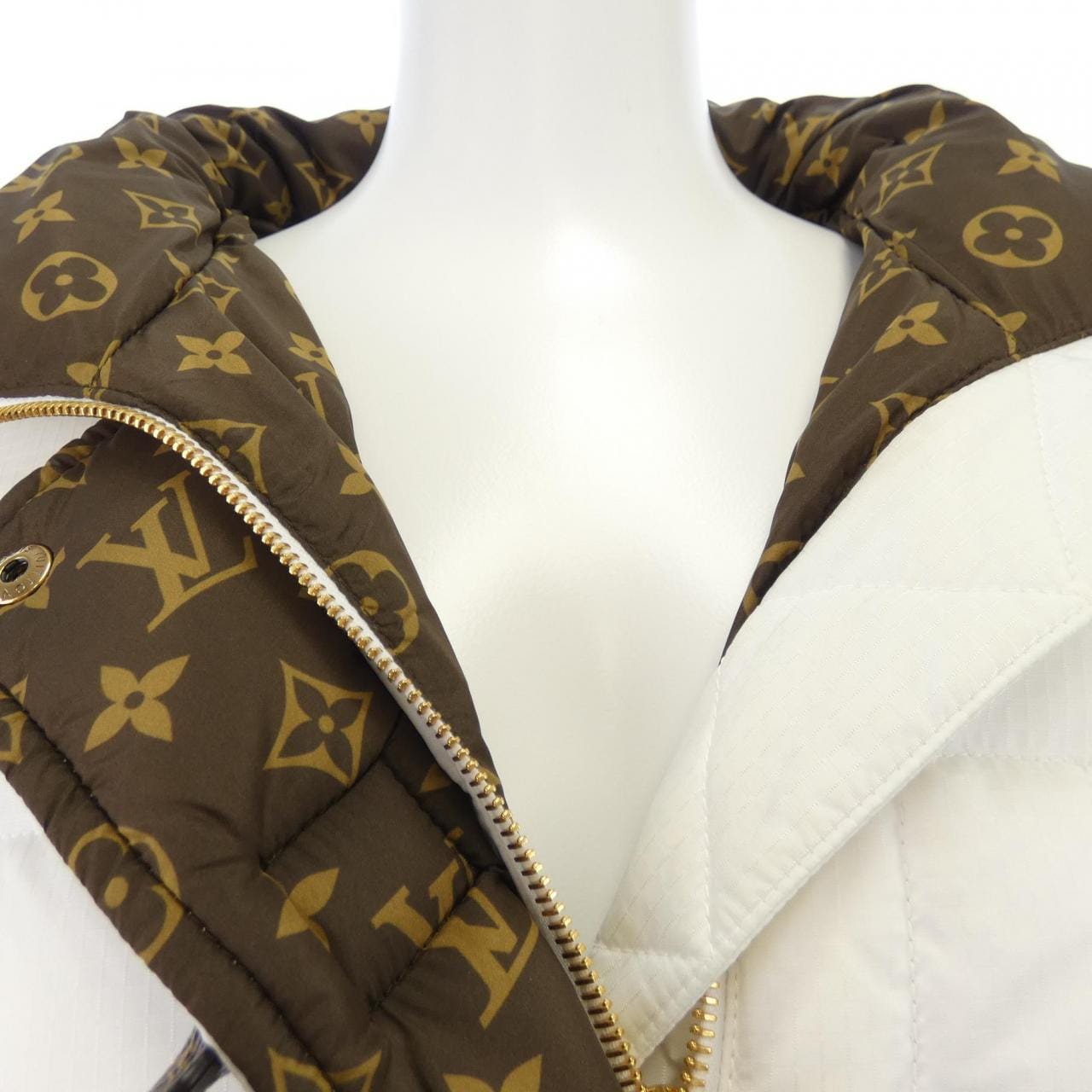 ルイヴィトン LOUIS VUITTON モノグラムアクセントピロウパファ FMOW17E54 ダウンジャケット