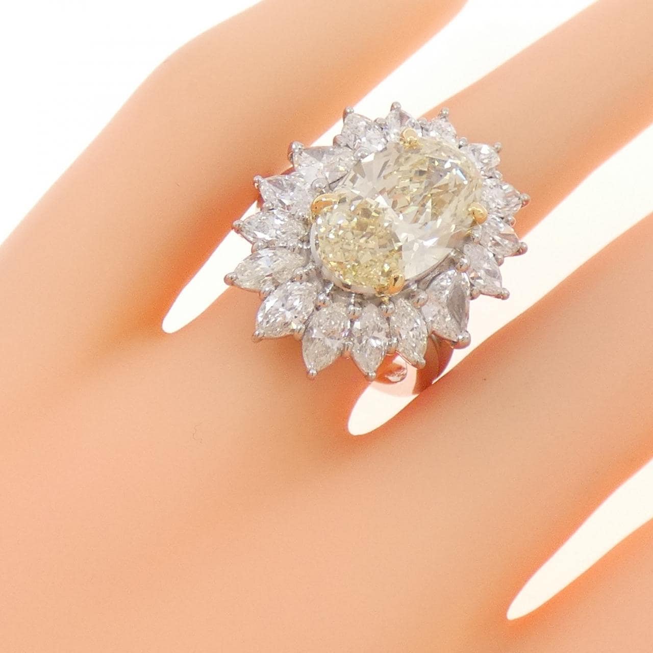 PT900/K18YG ダイヤモンド リング 5.016CT LY SI1 オーバルカット