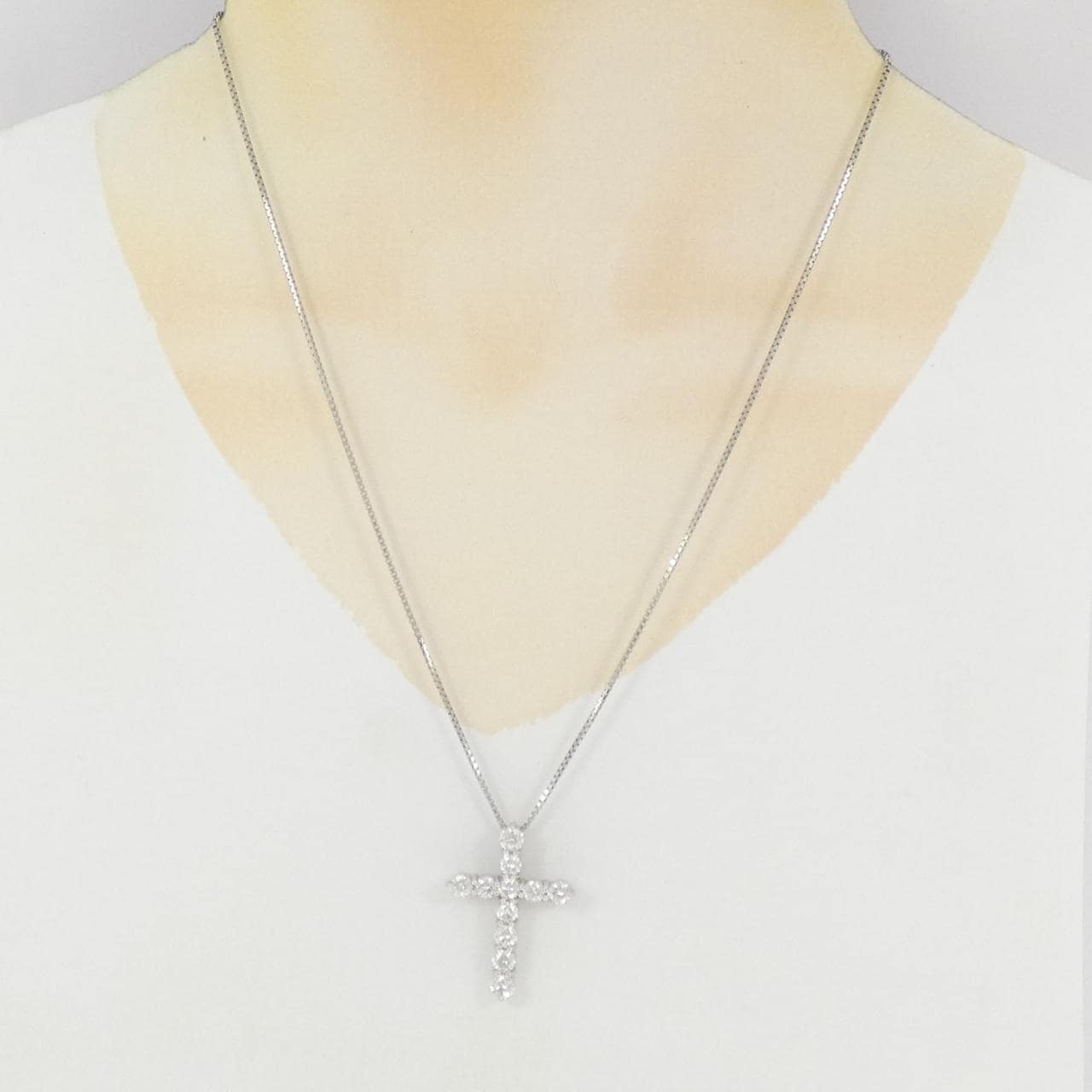 PT900/PT850 クロス ダイヤモンド ネックレス 3.00CT