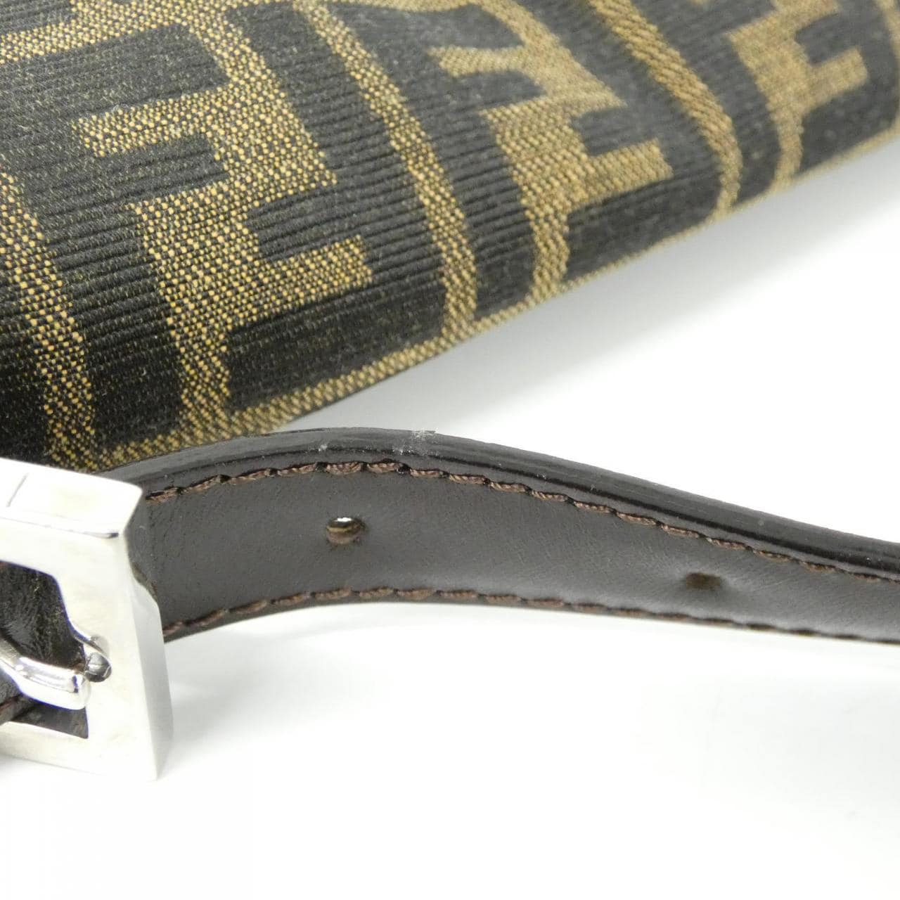 【ヴィンテージ】フェンディ バゲット 26424 ショルダーバッグ