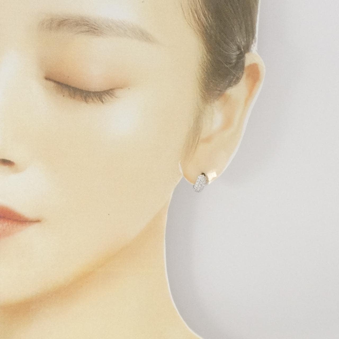 K18WG パヴェ ダイヤモンド ピアス 0.50CT