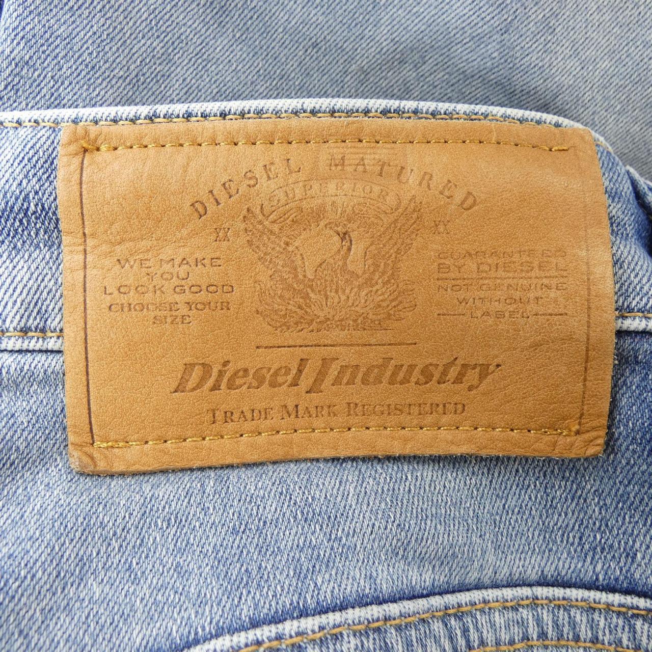 柴油DIESEL牛仔裤