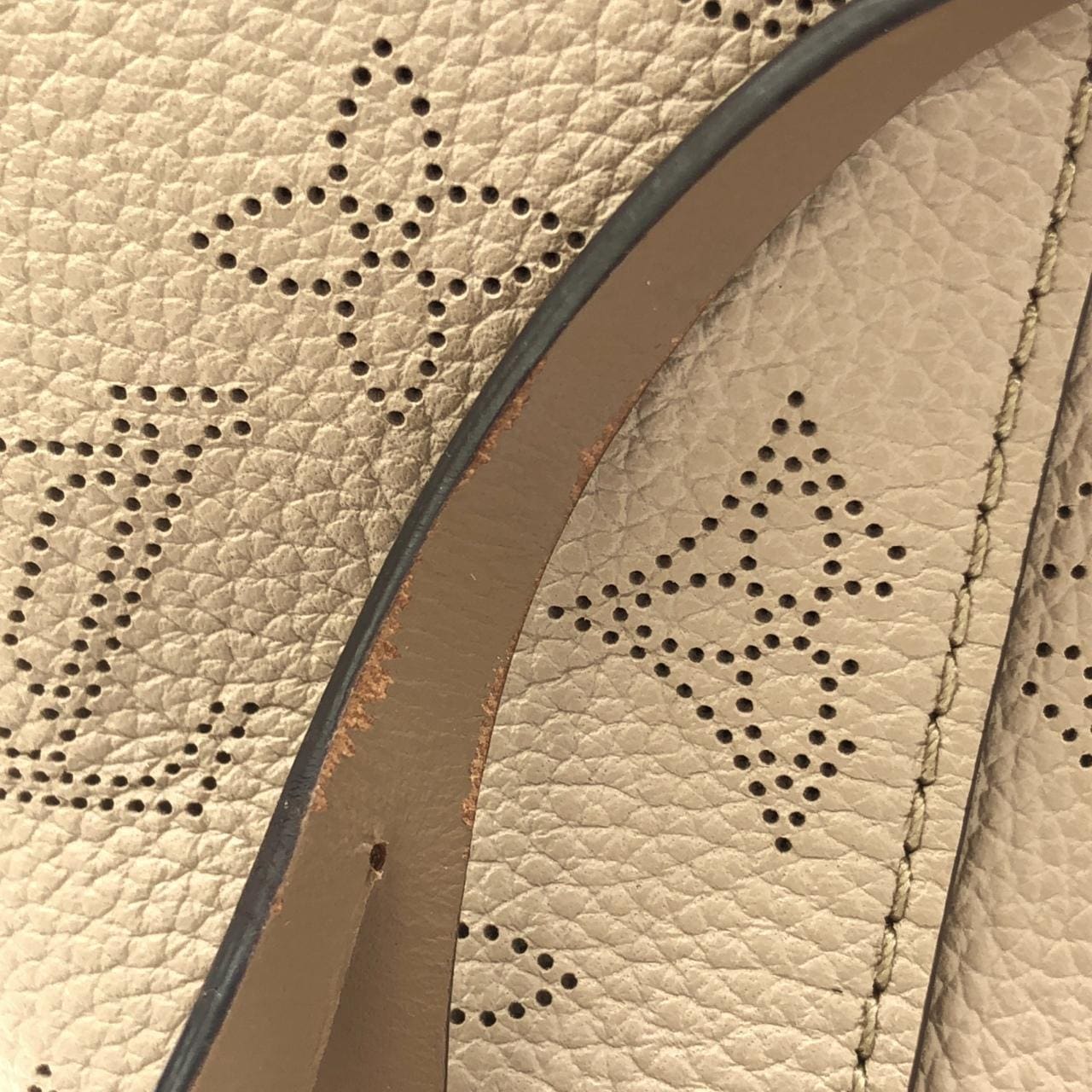 ルイヴィトン マヒナ ヒナ PM M54351 バッグ