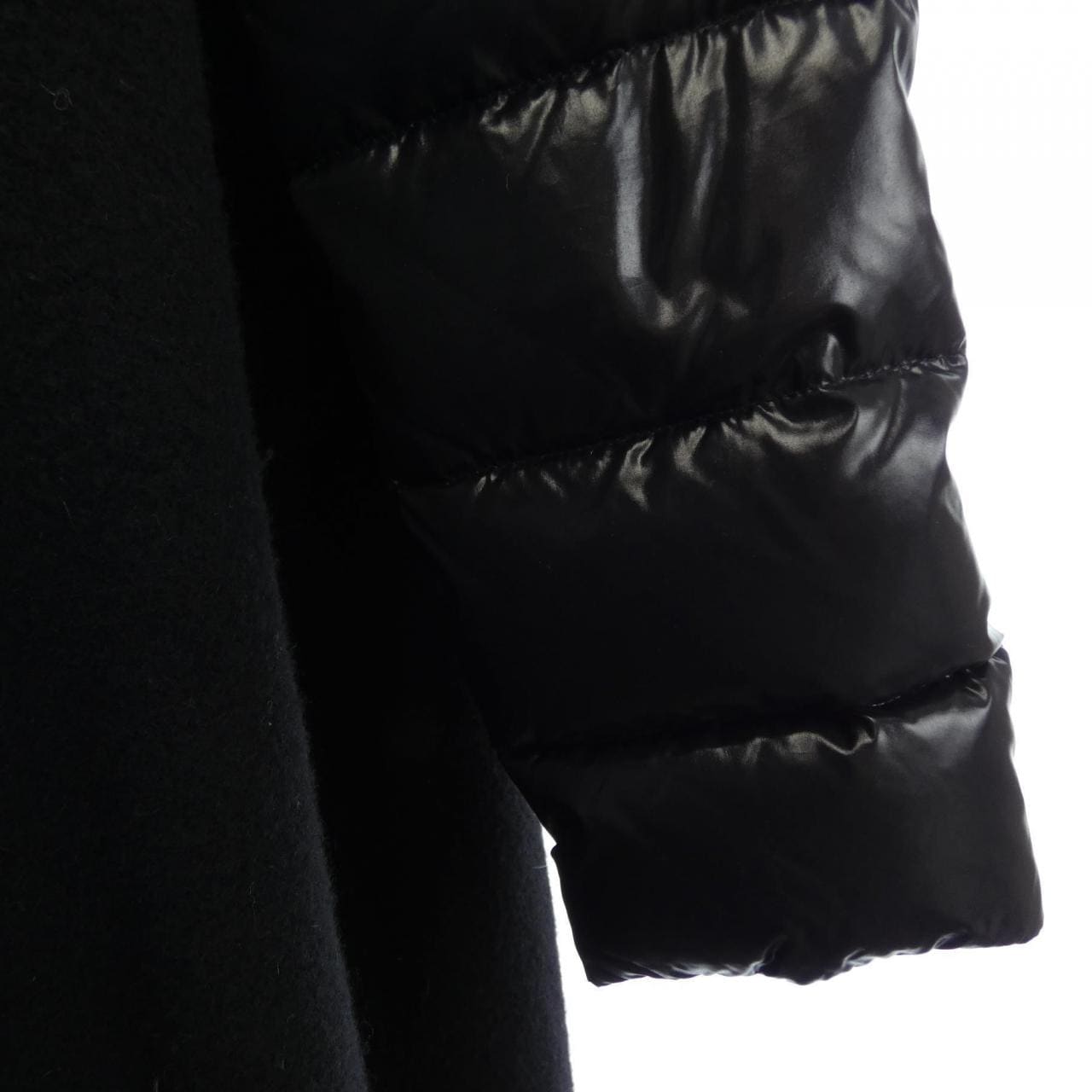 モンクレール MONCLER 20930081700 ダウンジャケット