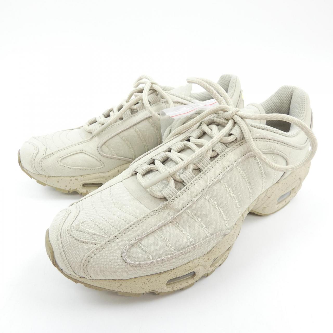 ナイキ NIKE スニーカー
