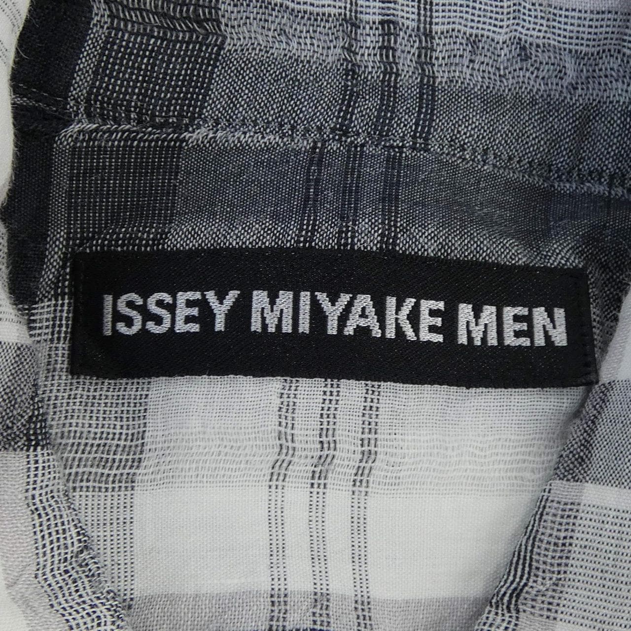 イッセイミヤケメン ISSEY MIYAKE MEN ME21FJ102 S／Sシャツ