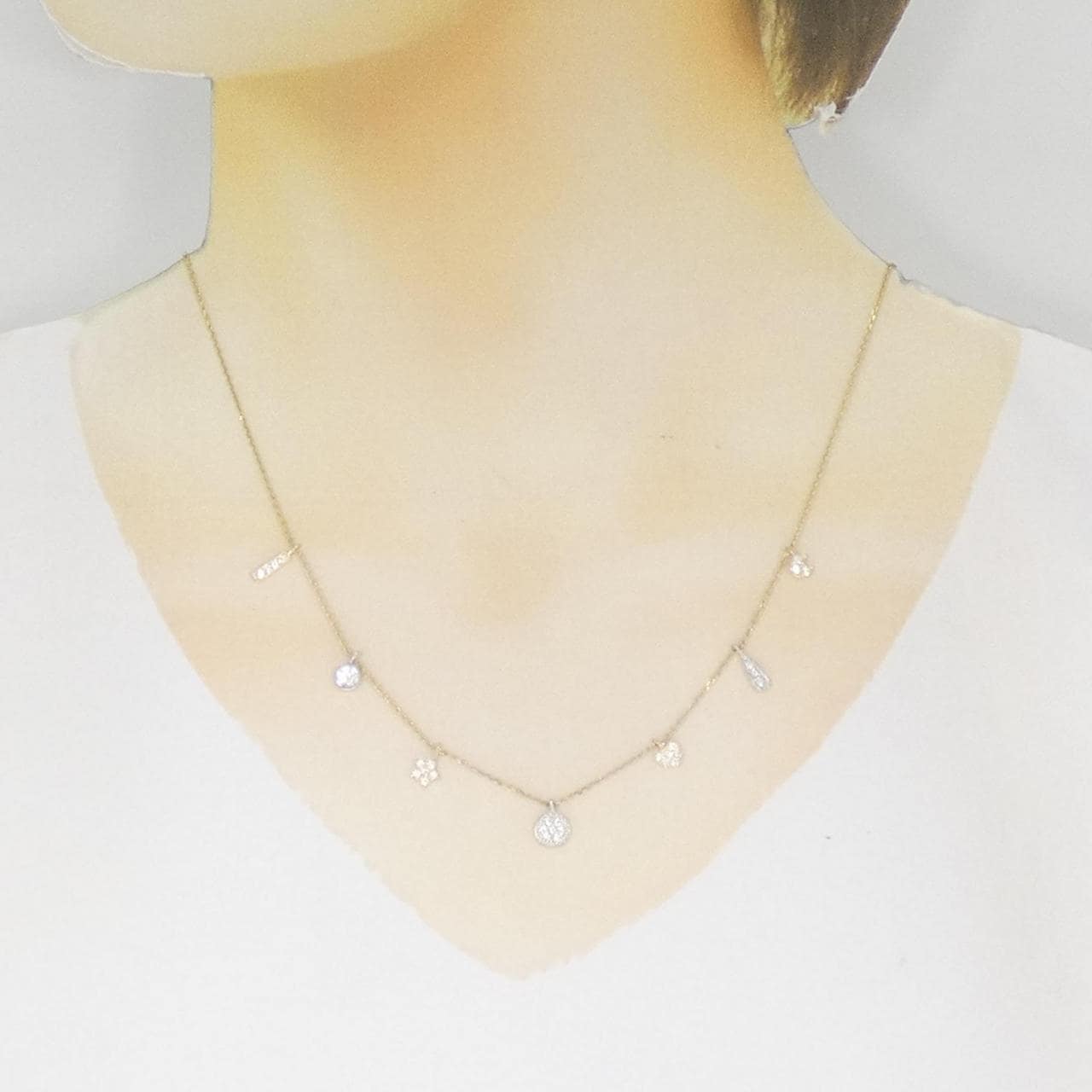 585/585WG cubic necklace
