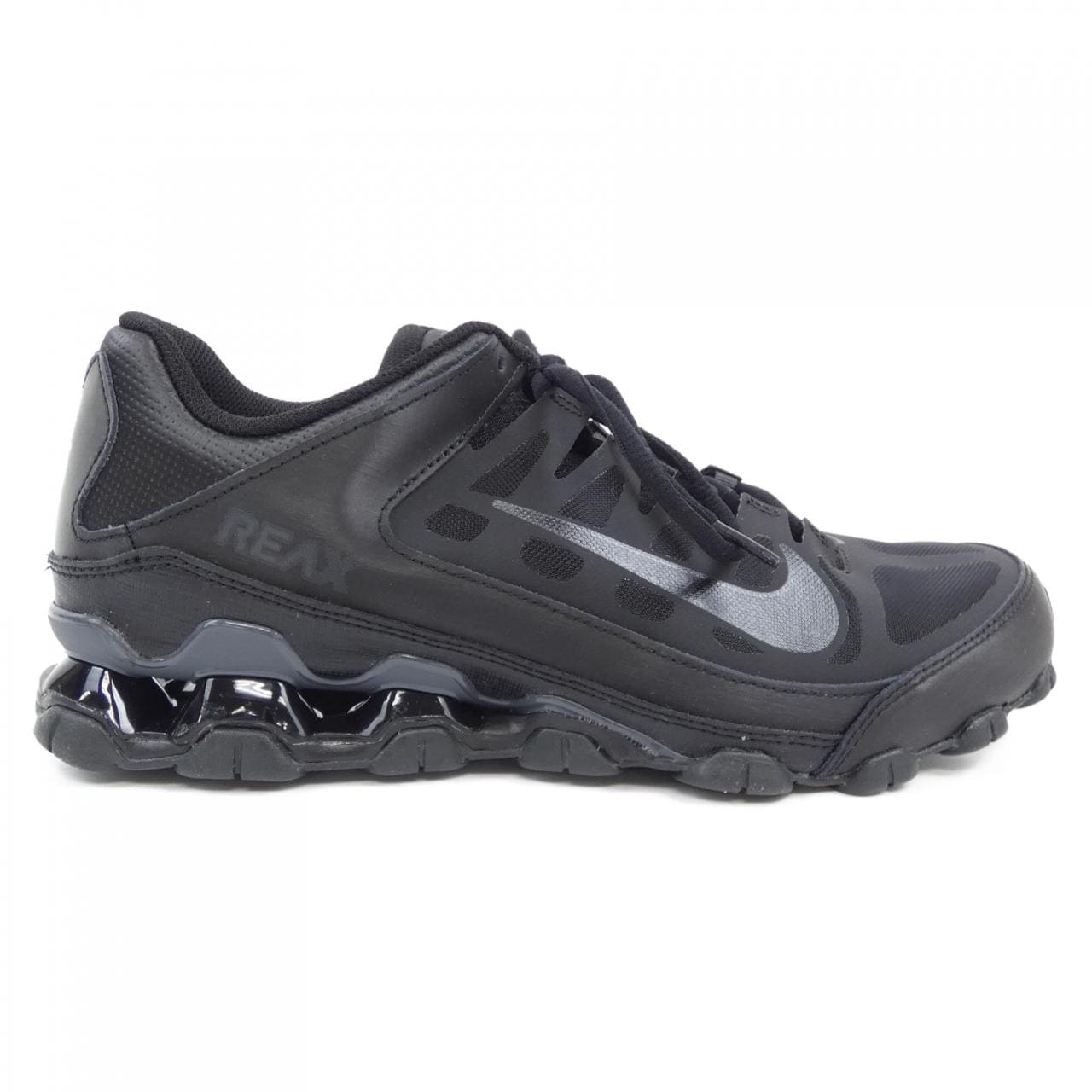 耐克NIKE运动鞋
