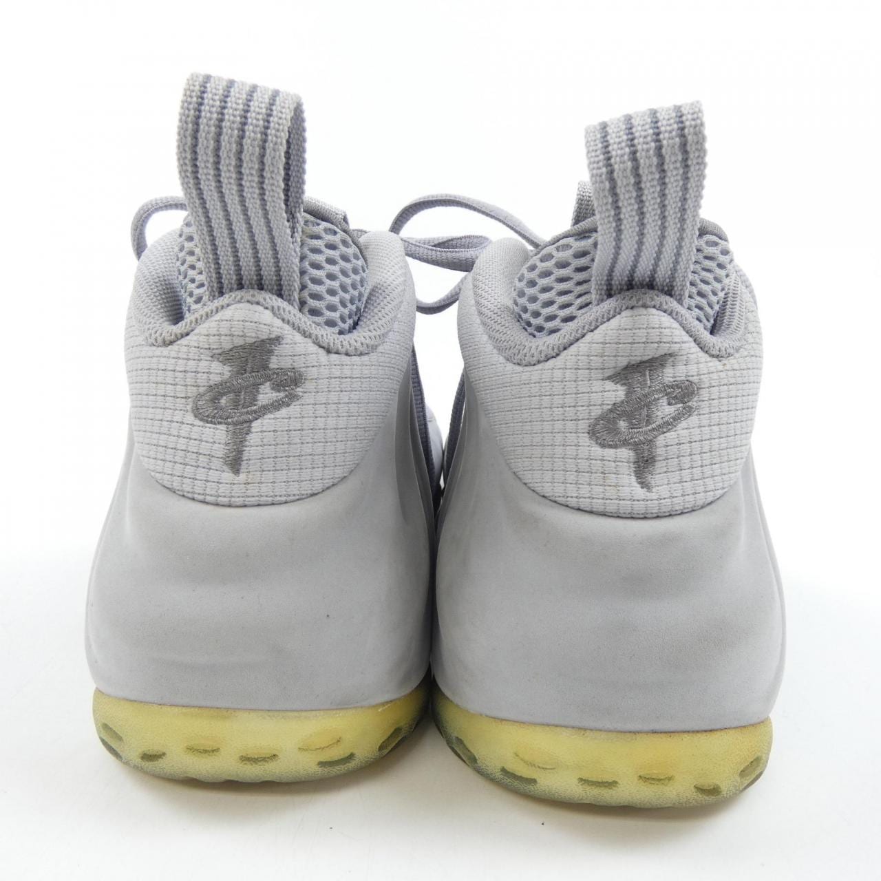 ナイキ NIKE スニーカー