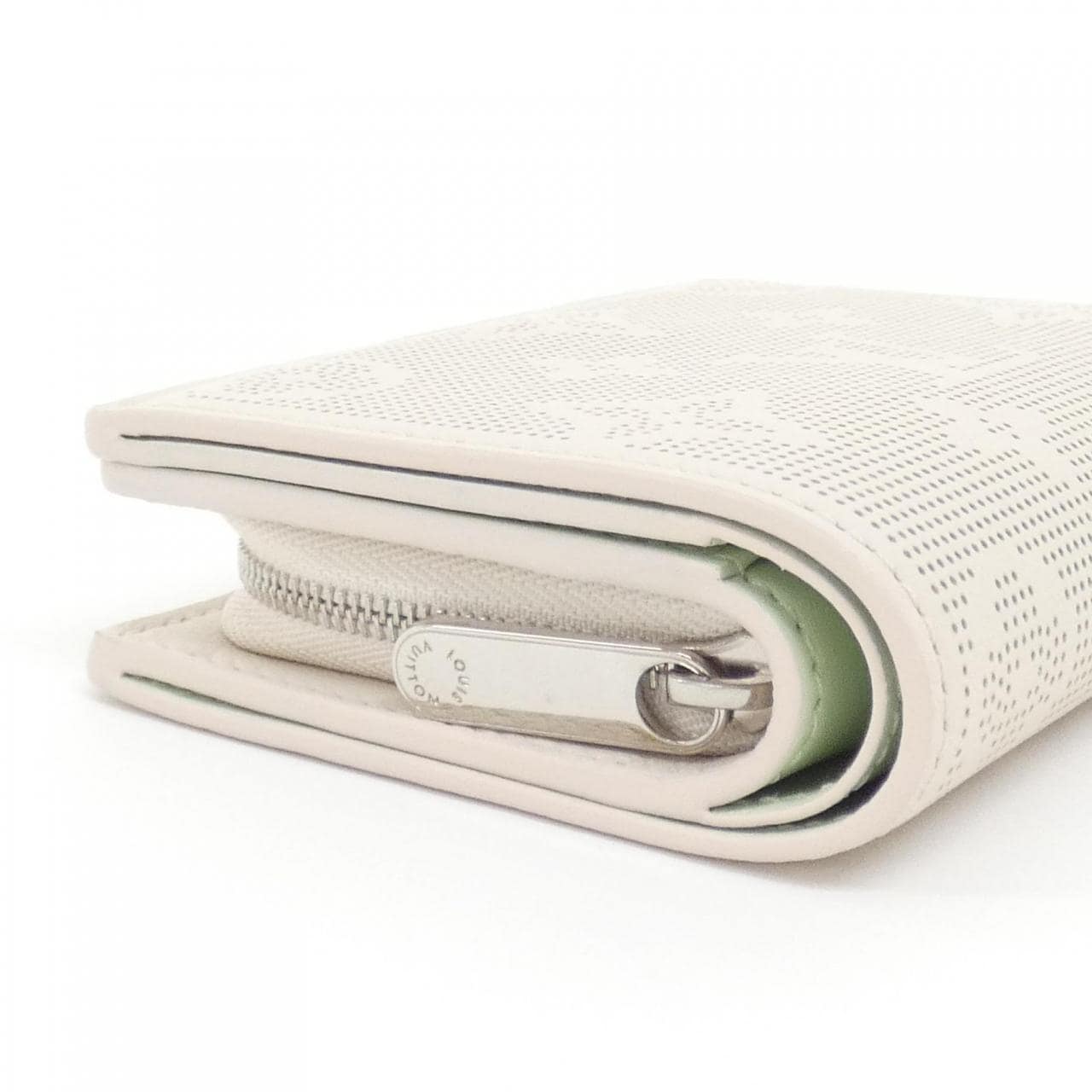 ルイヴィトン マヒナ(リバース) ポルトフォイユ クレア M83075 財布