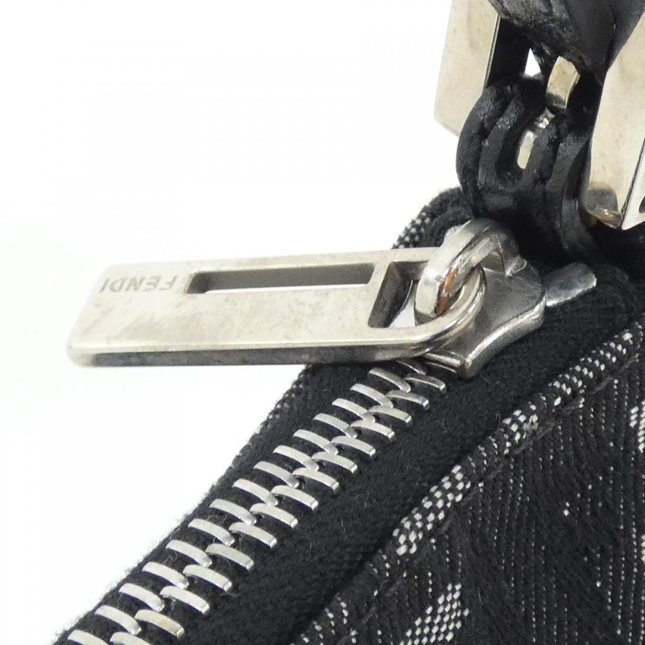 【ヴィンテージ】フェンディ 8BR267 JQY ショルダーバッグ