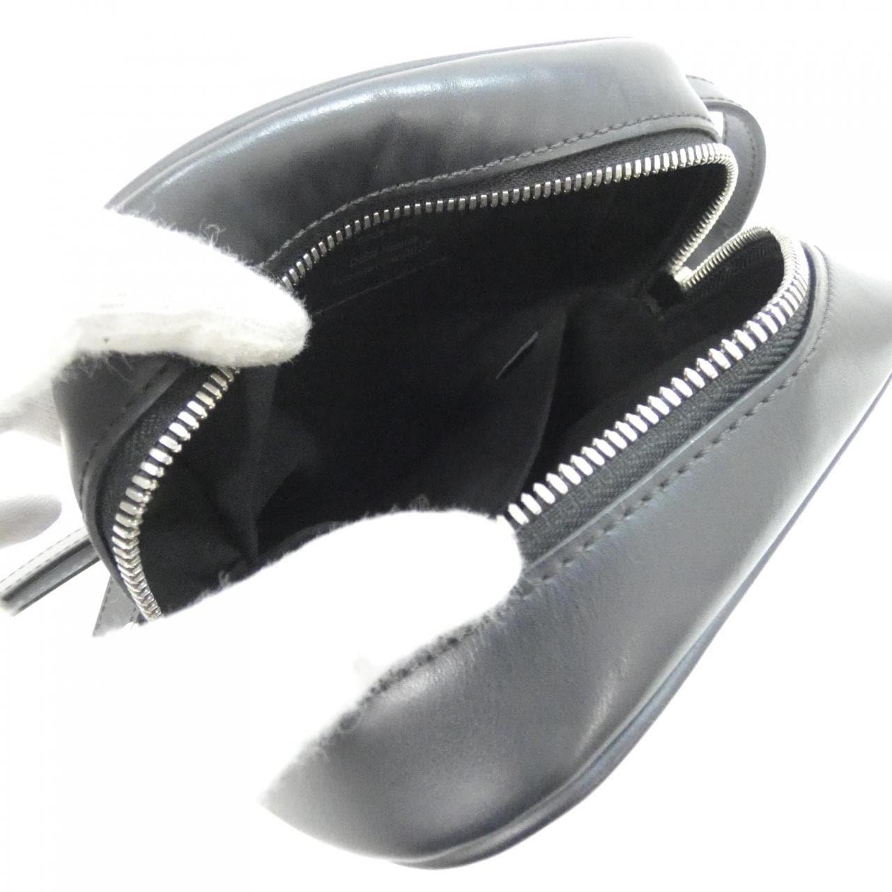 ルイヴィトン エピ(SUPREME) ダヌーブ M53431 ショルダーバッグ